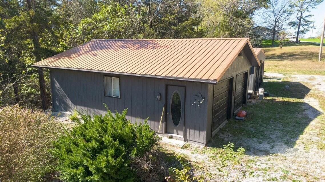 20494 Avery Road Property Photo 42