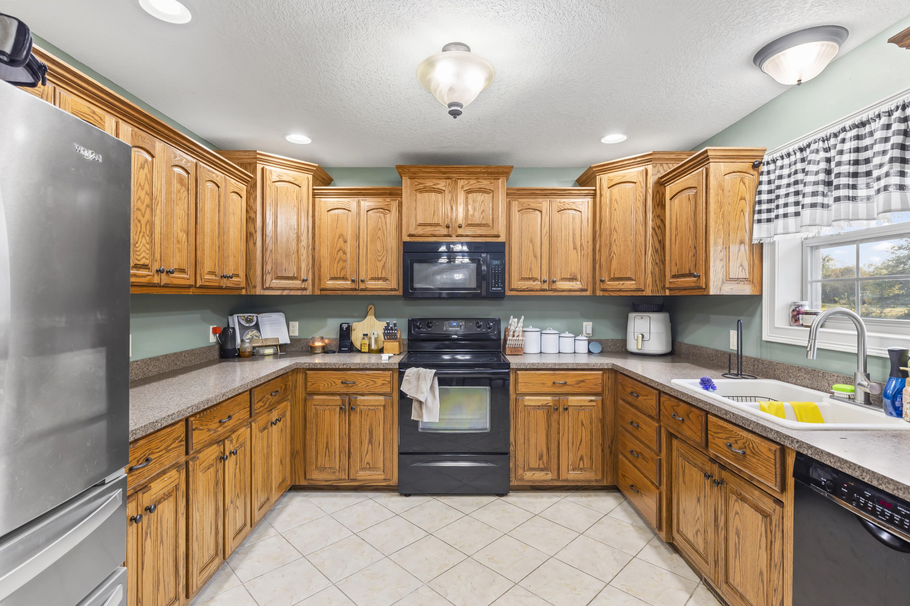1405 Hagny Street Property Photo 3