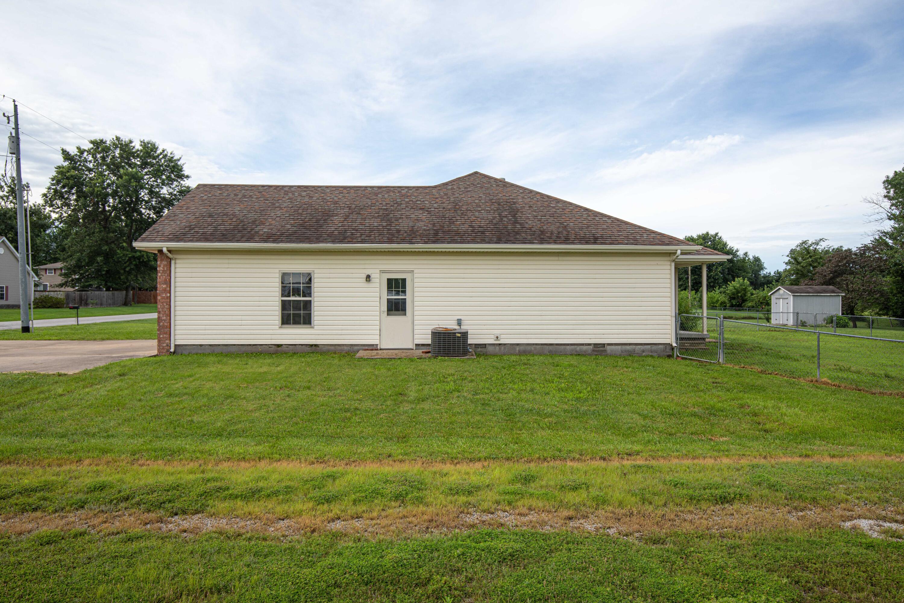1405 Hagny Street Property Photo 37