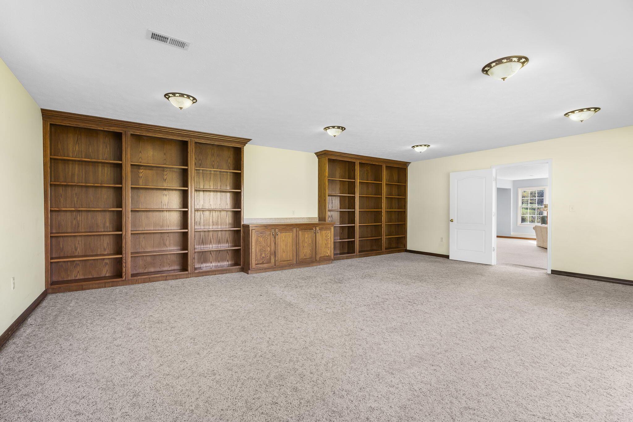 1013 West Sunny Slopes Drive Property Photo 35