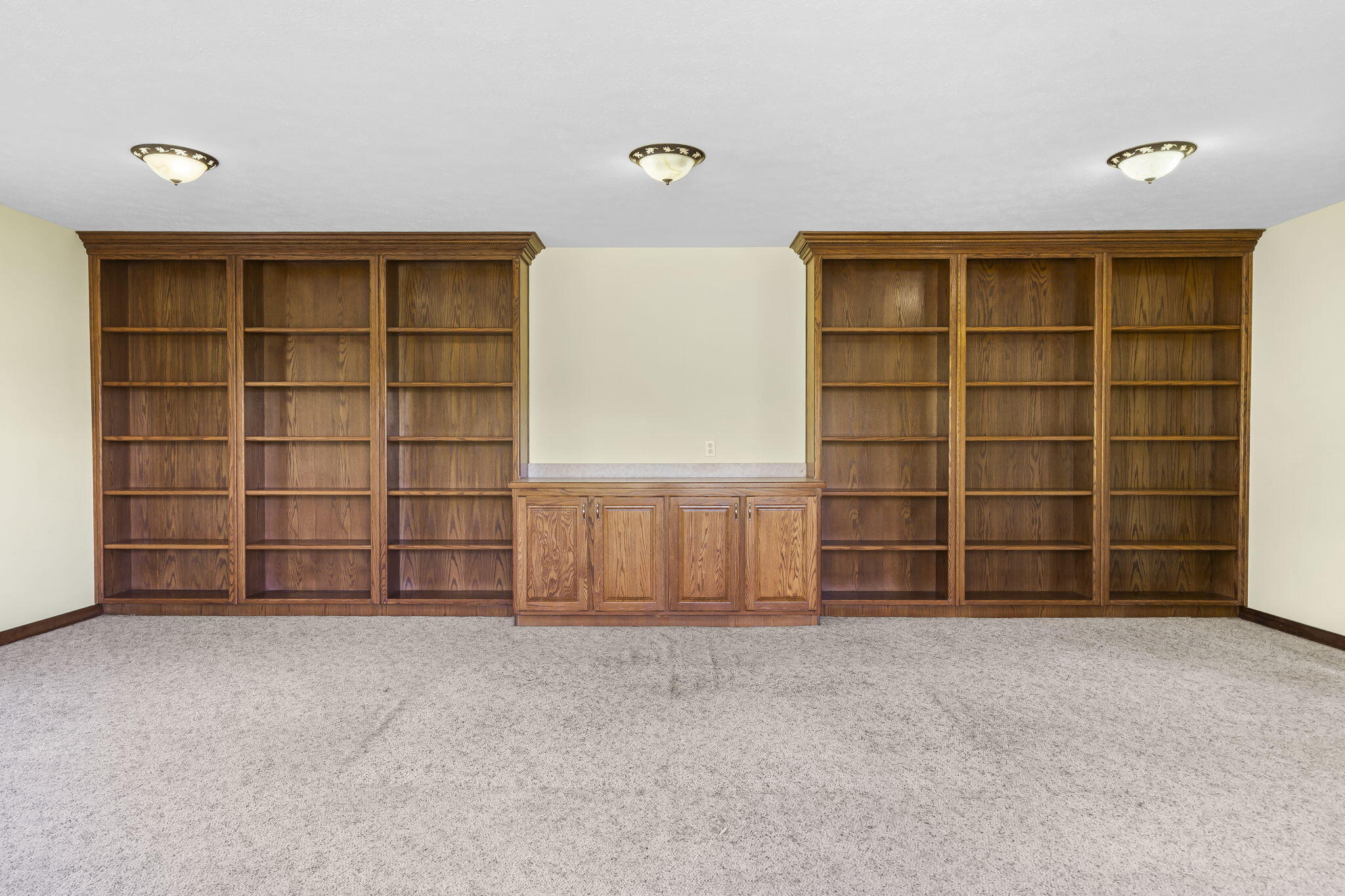 1013 West Sunny Slopes Drive Property Photo 36