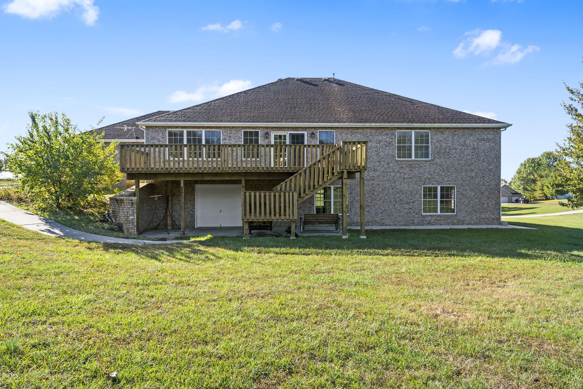 1013 West Sunny Slopes Drive Property Photo 43