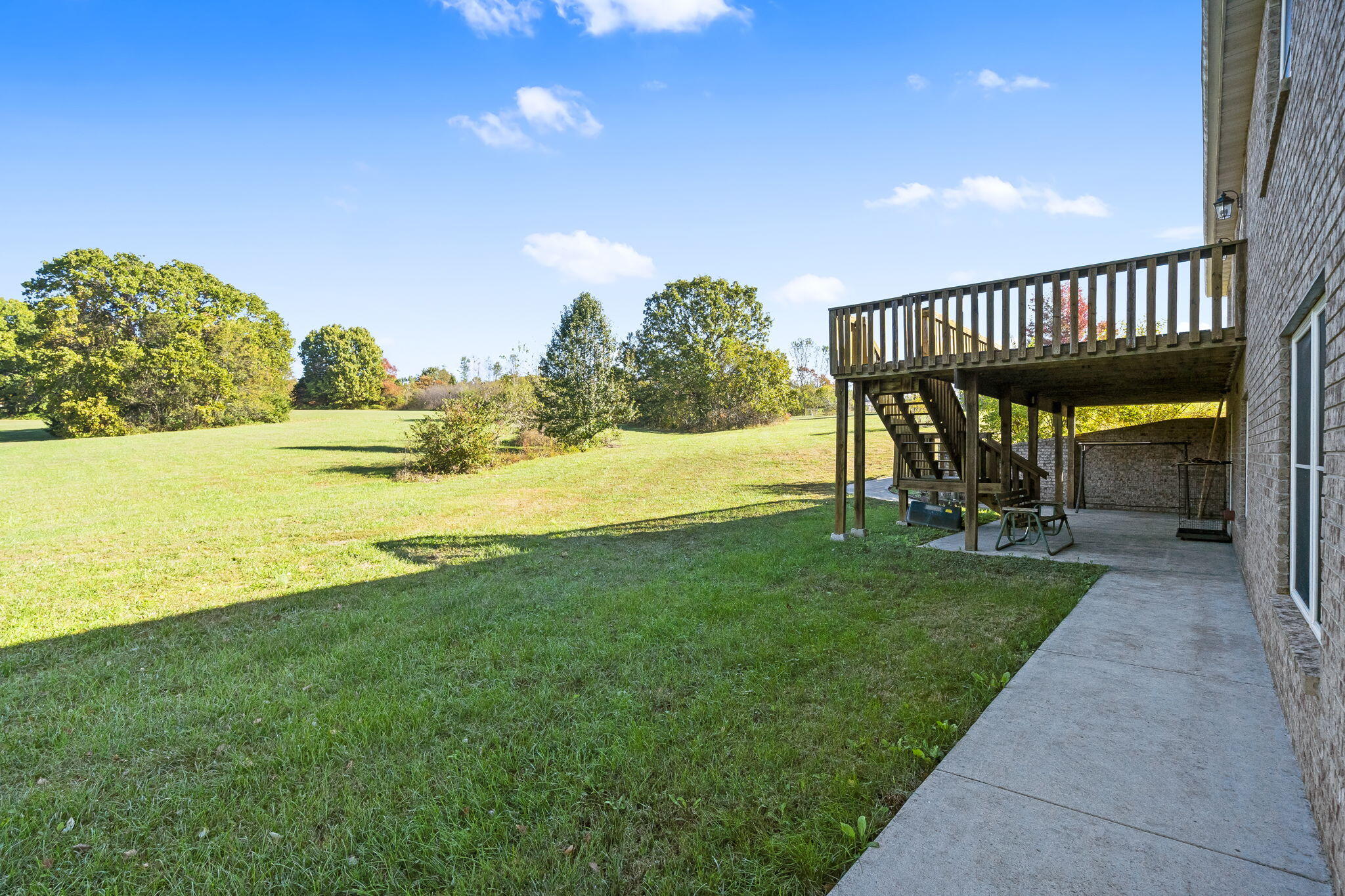 1013 West Sunny Slopes Drive Property Photo 48