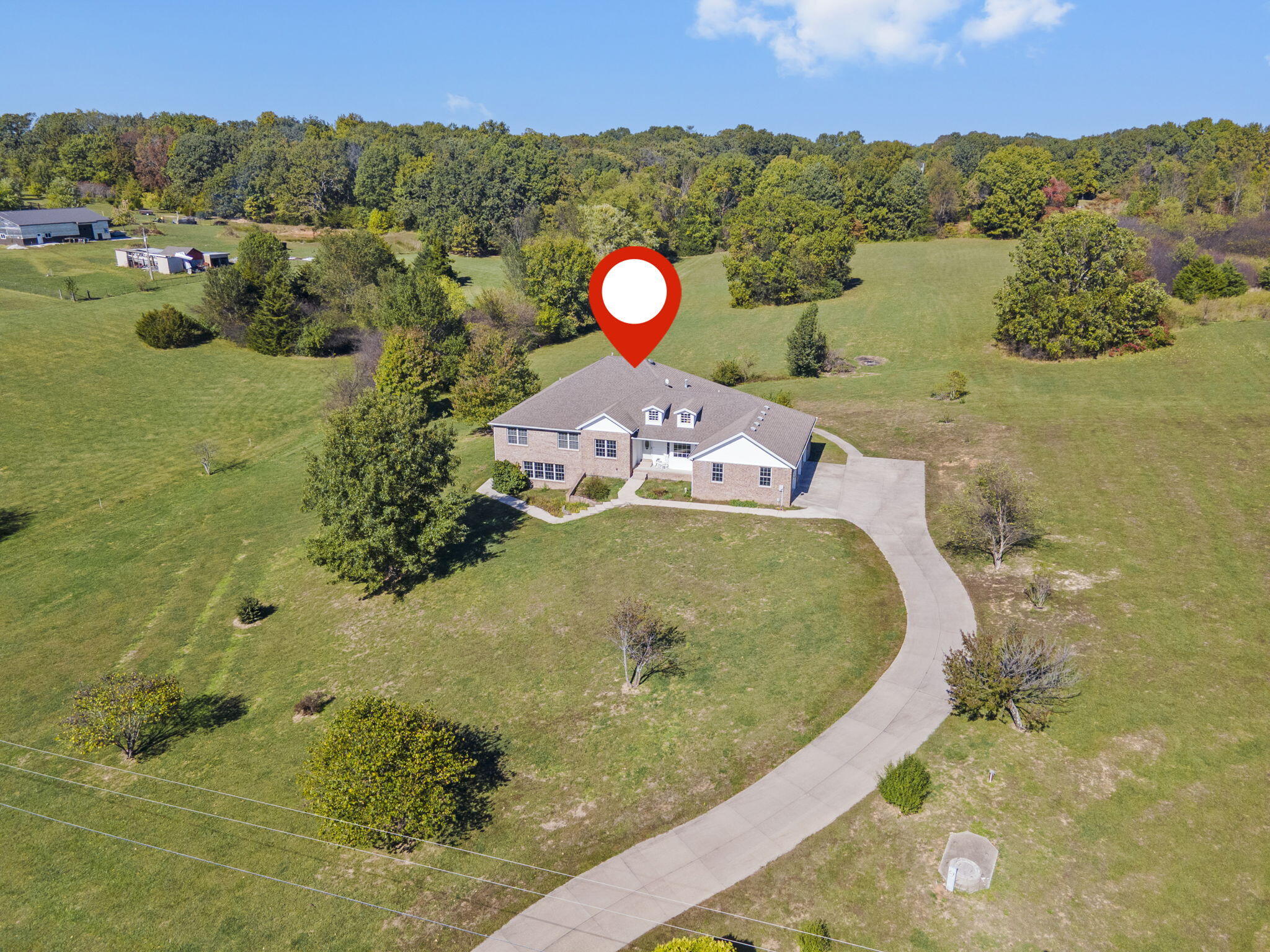 1013 West Sunny Slopes Drive Property Photo 54