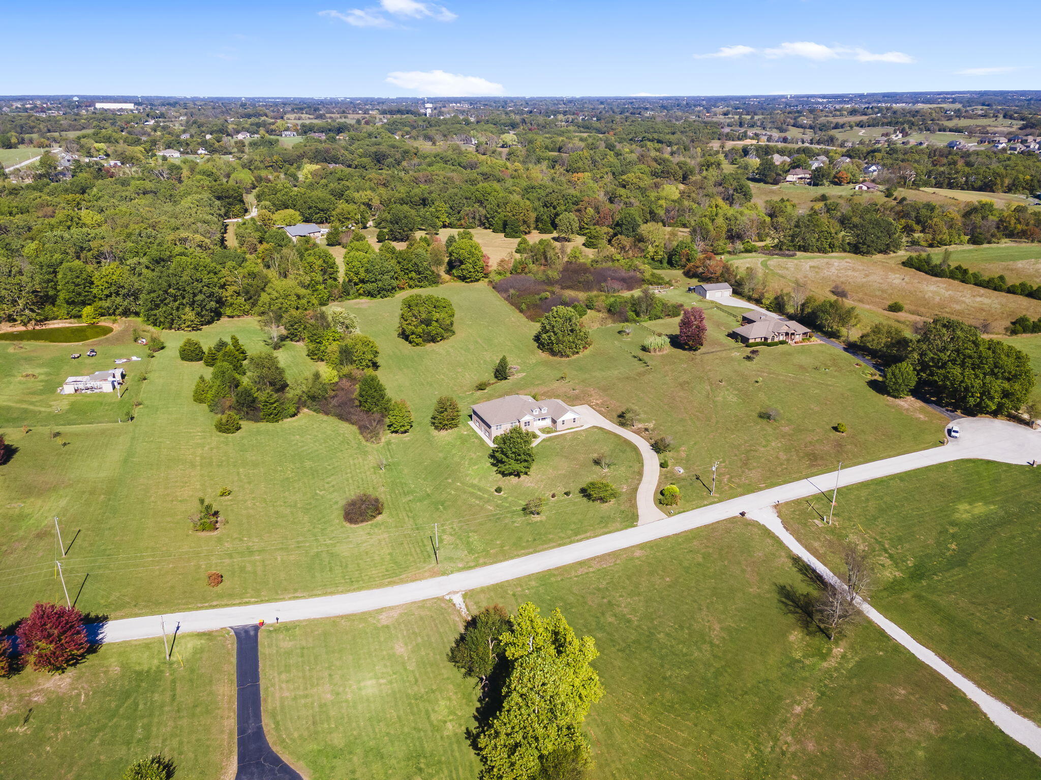 1013 West Sunny Slopes Drive Property Photo 57
