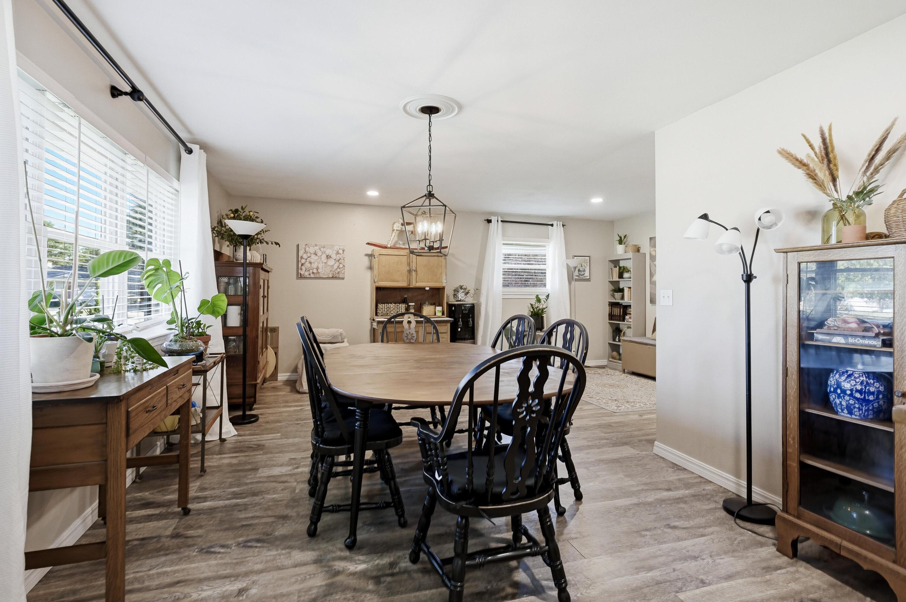 4010 College View Drive Property Photo 7