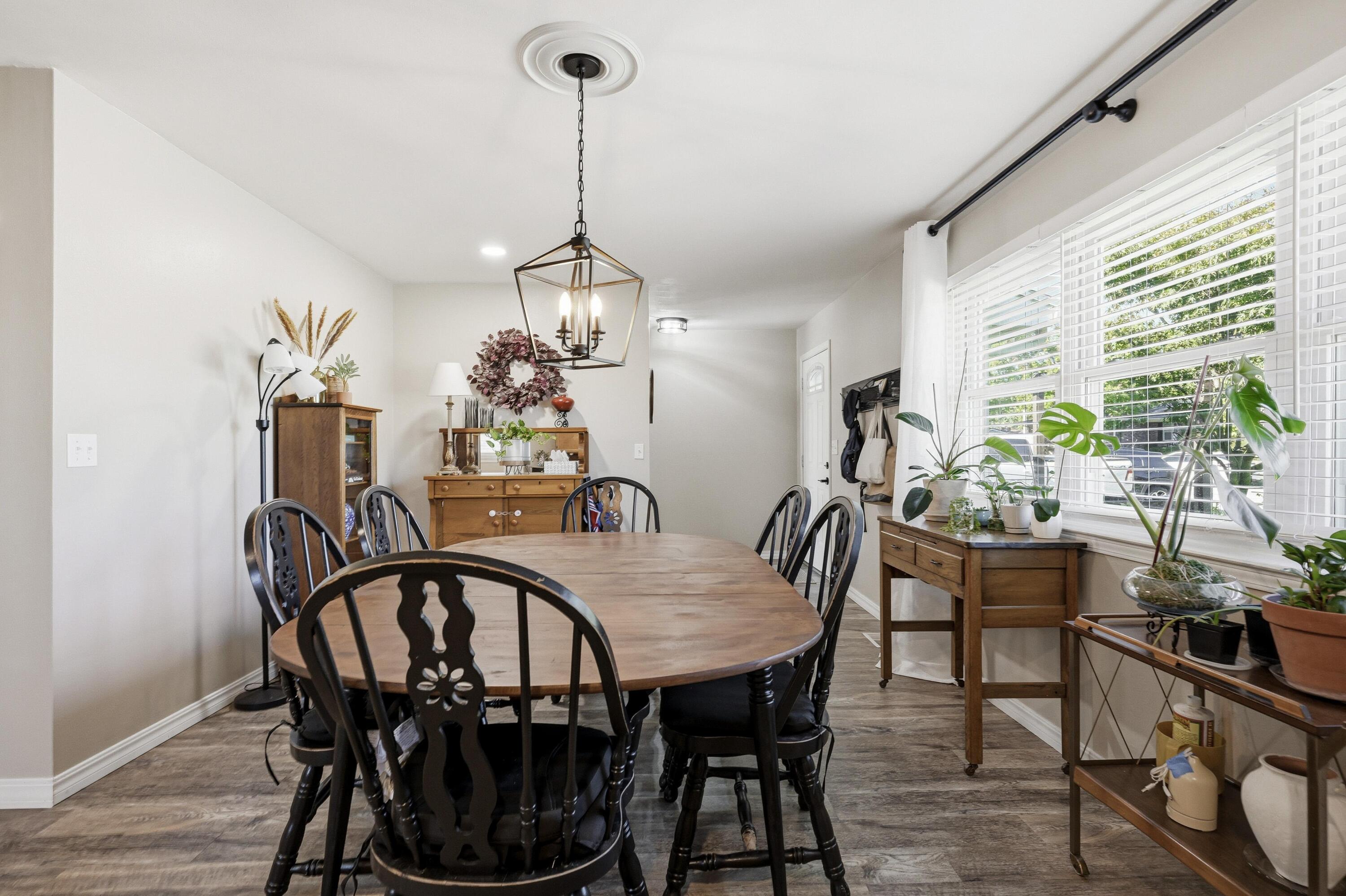 4010 College View Drive Property Photo 9