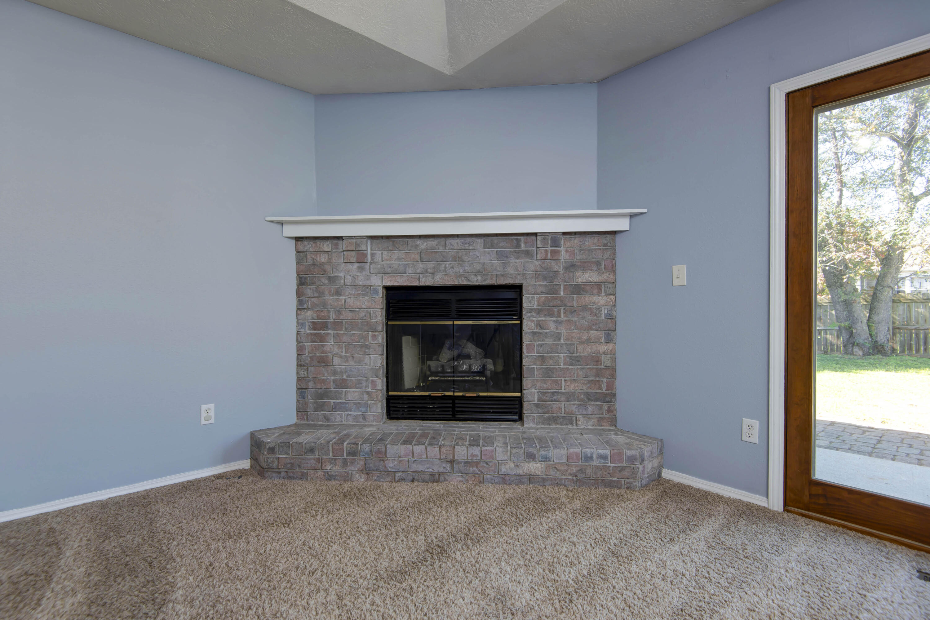 3243 South Nettleton Avenue Property Photo 6