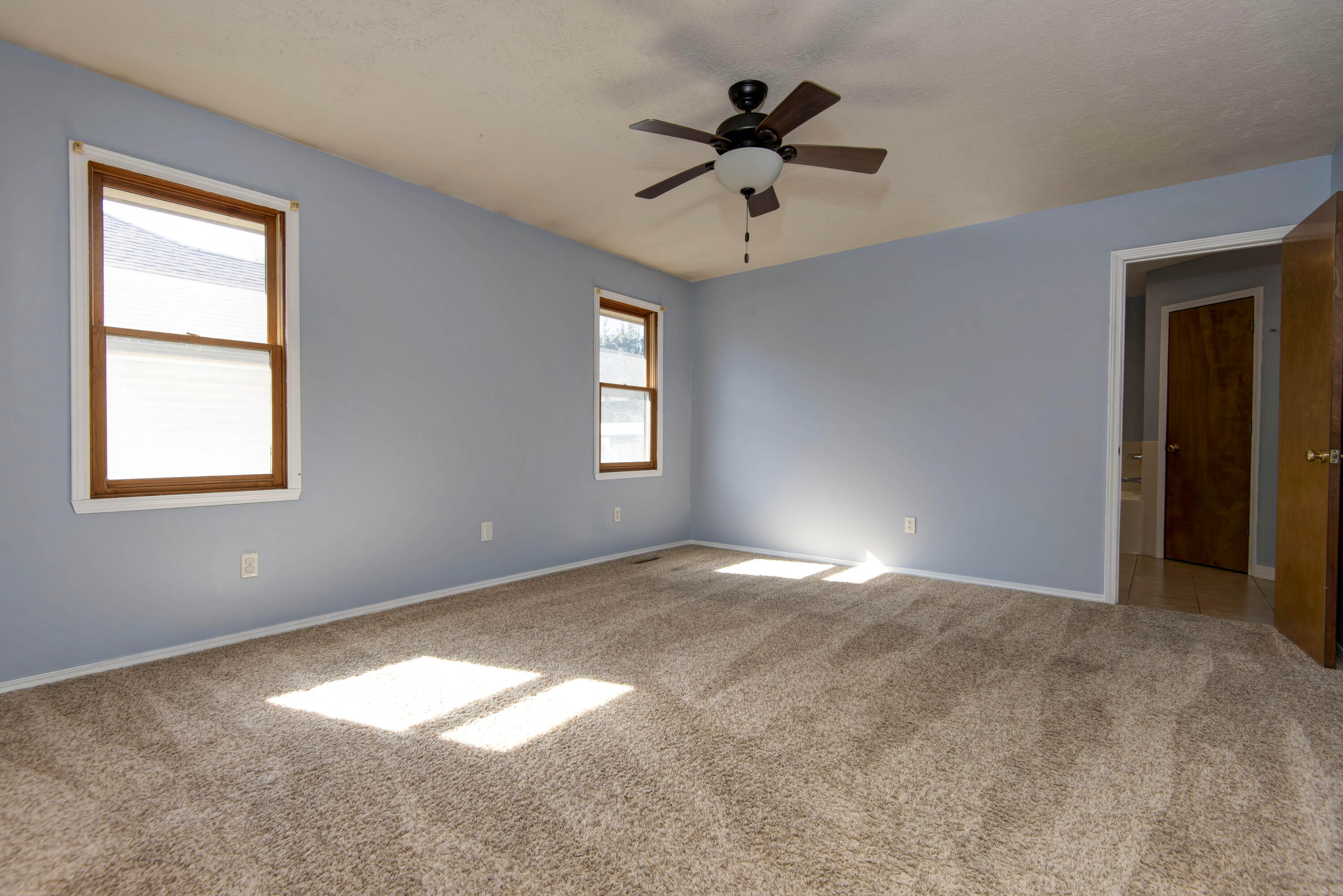 3243 South Nettleton Avenue Property Photo 7