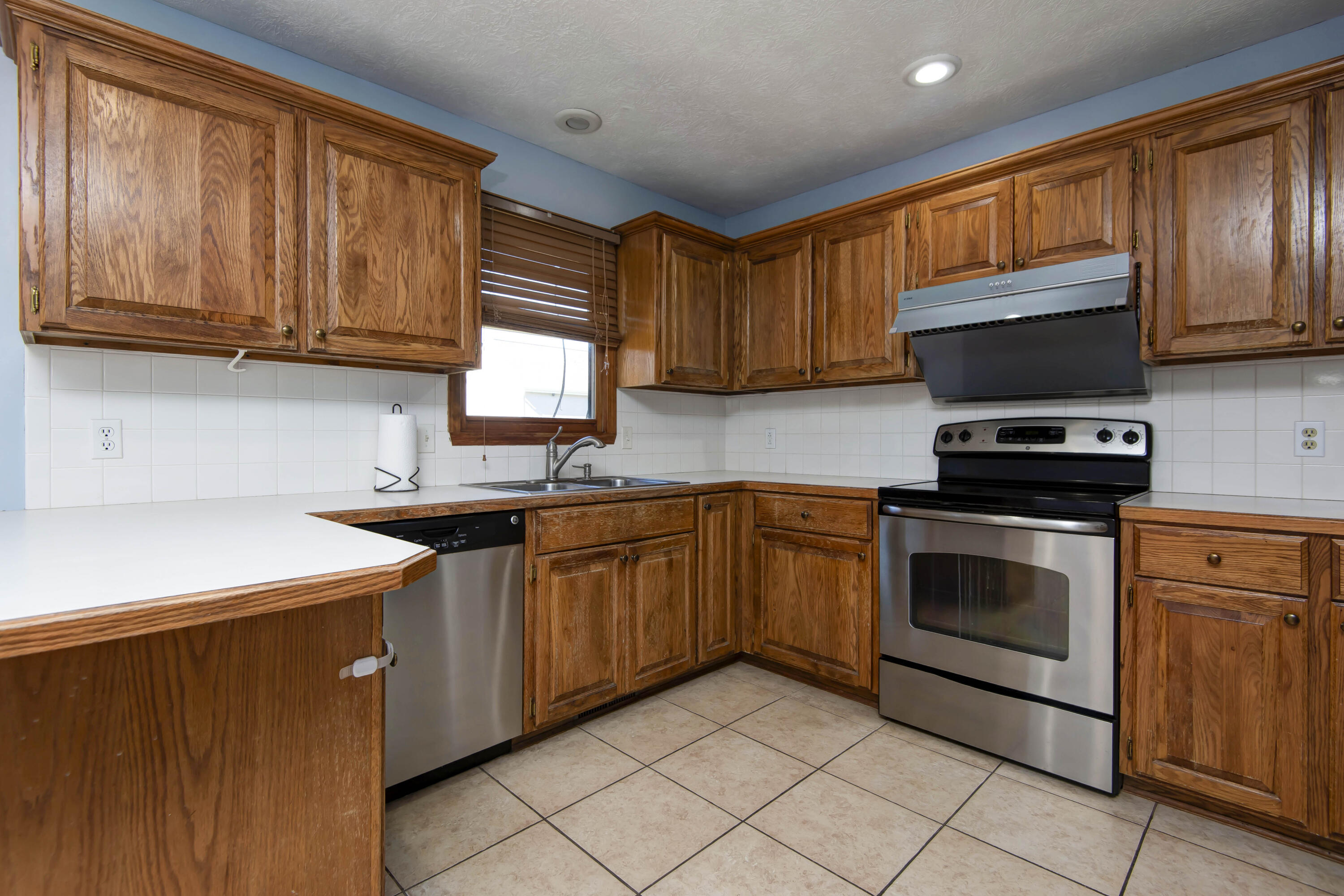 3243 South Nettleton Avenue Property Photo 18