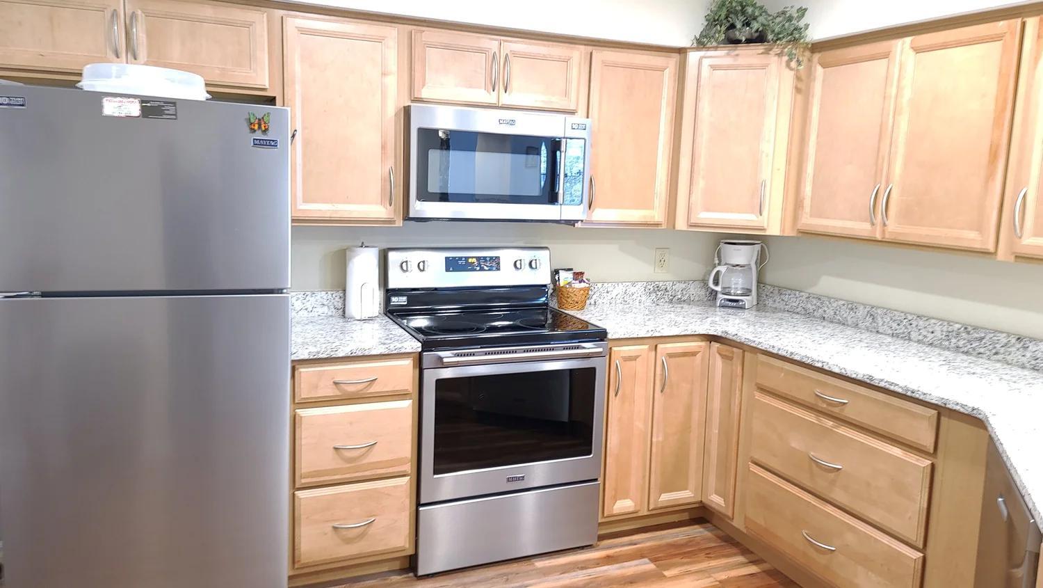 240 Wimbledon Drive Property Photo 5