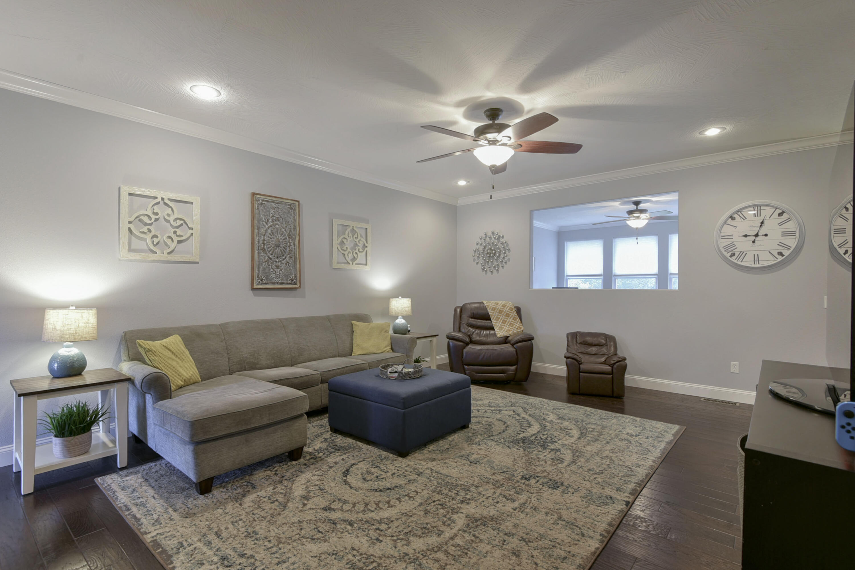 5612 South Cottonwood Drive Property Photo 4