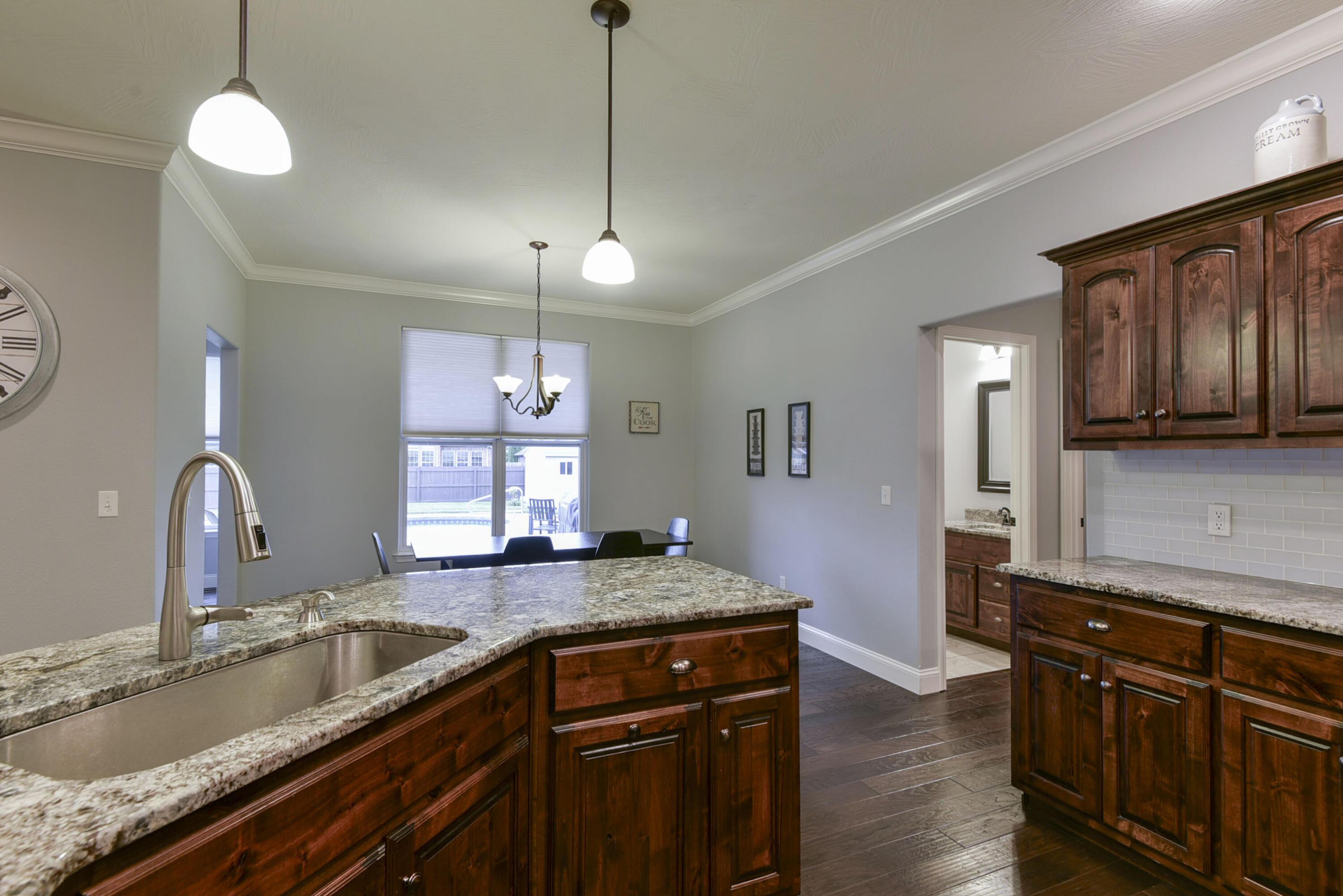 5612 South Cottonwood Drive Property Photo 11