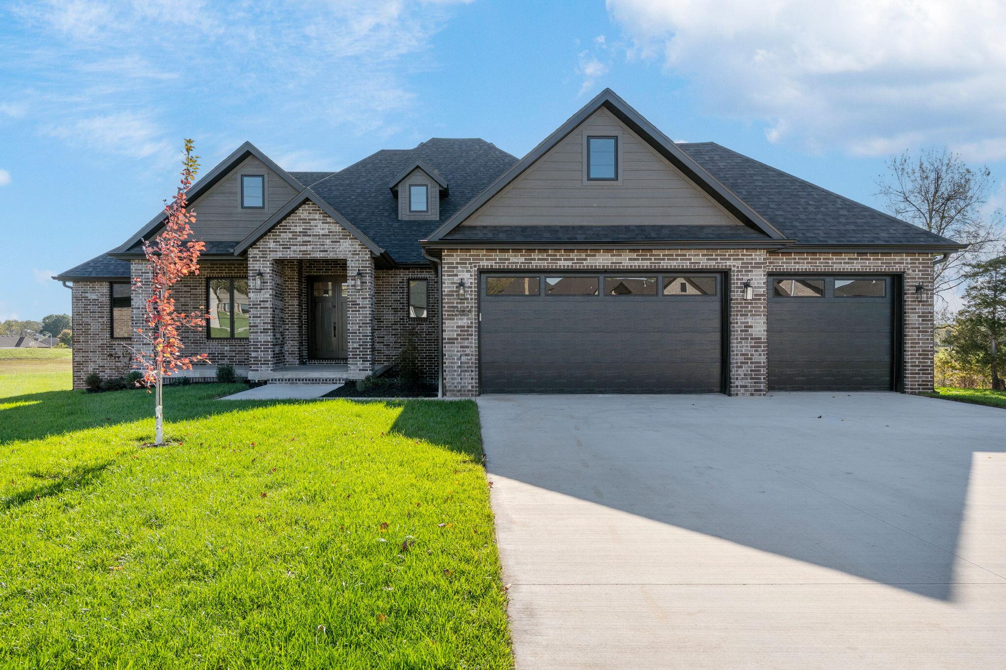 1984 North Alysheba Court Property Photo 1