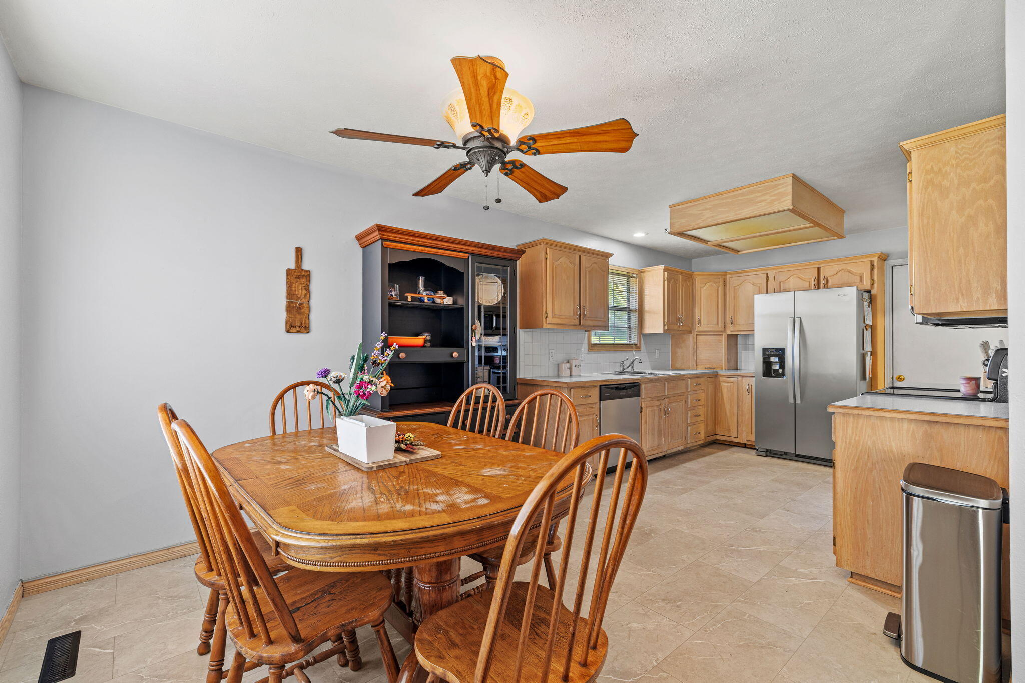 1243 West Verna Lane Property Photo 8