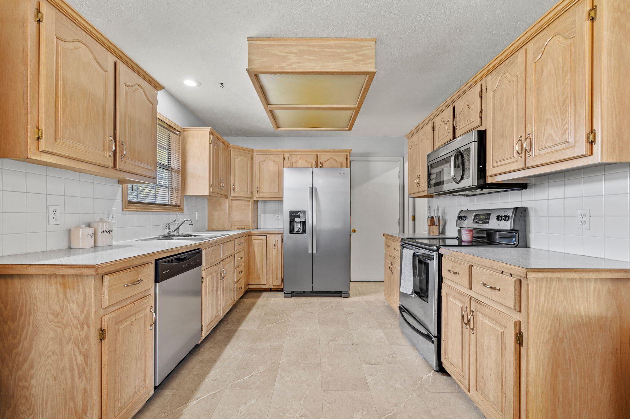 1243 West Verna Lane Property Photo 10