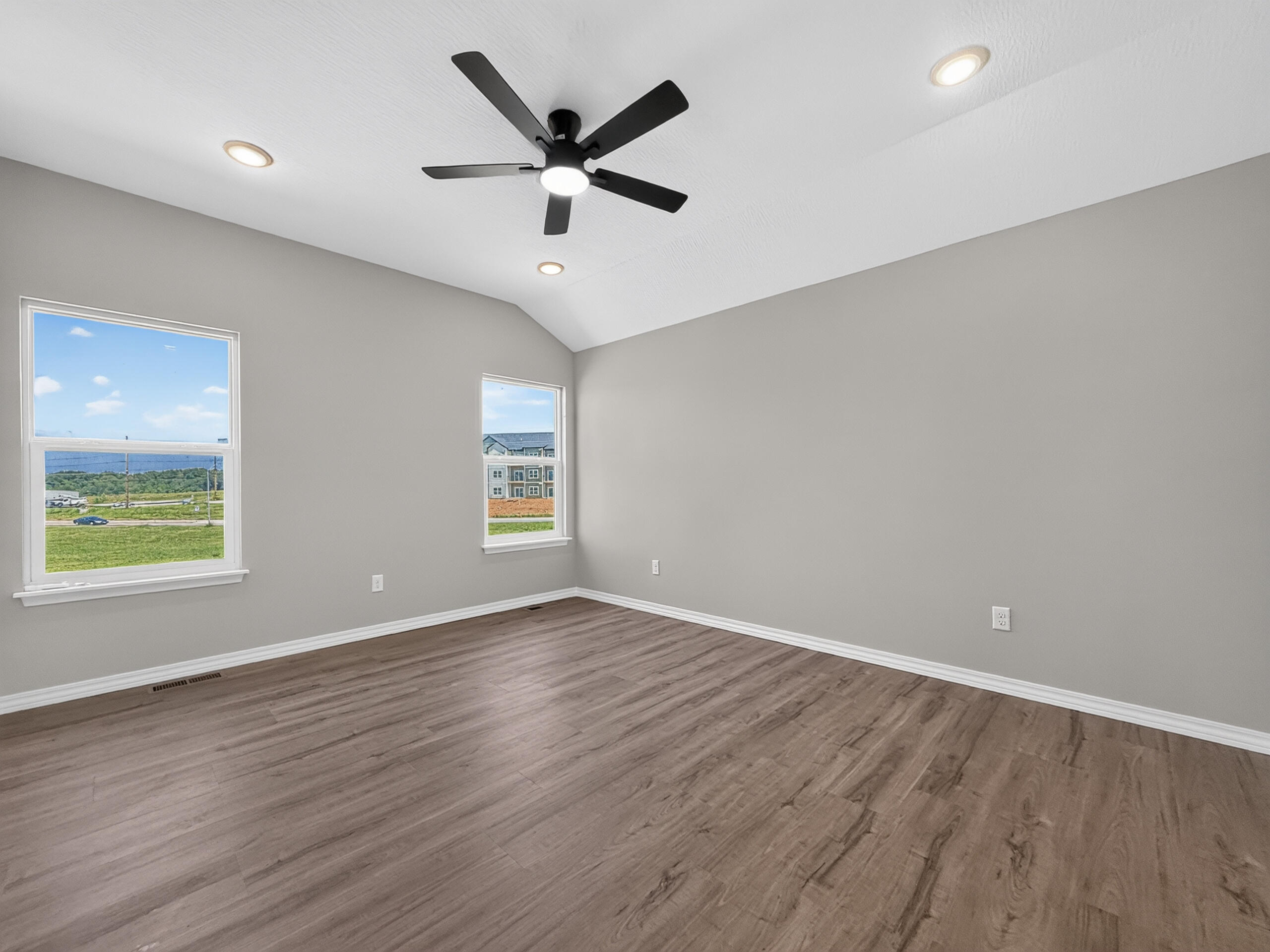 1343 North Maxine Avenue Property Photo 11