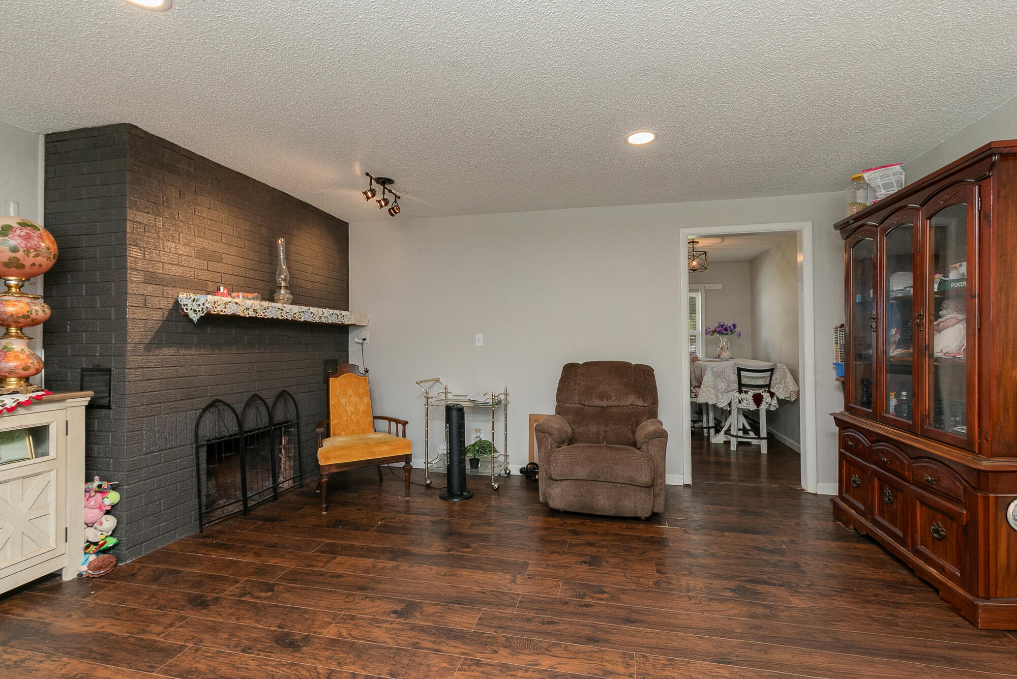 2410 South Fremont Avenue South Property Photo 7