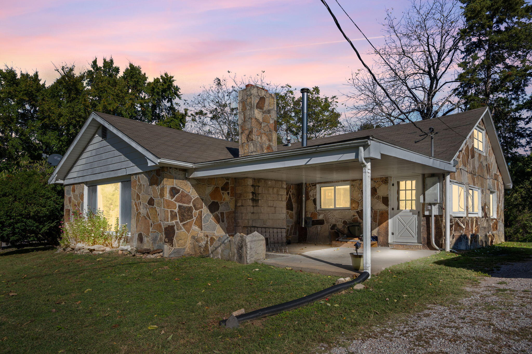 4616 State Highway 265 Property Photo 3