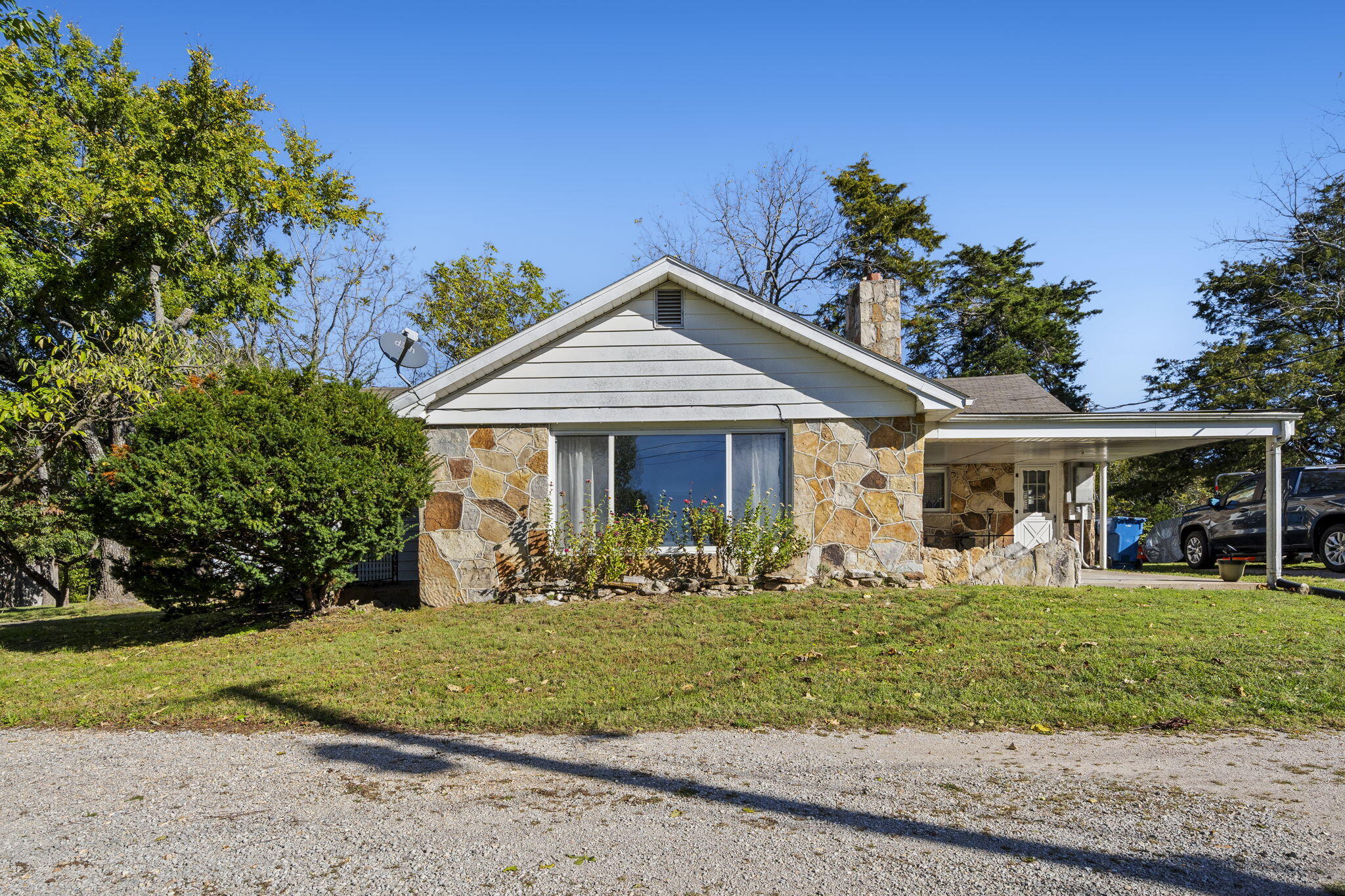 4616 State Highway 265 Property Photo 4