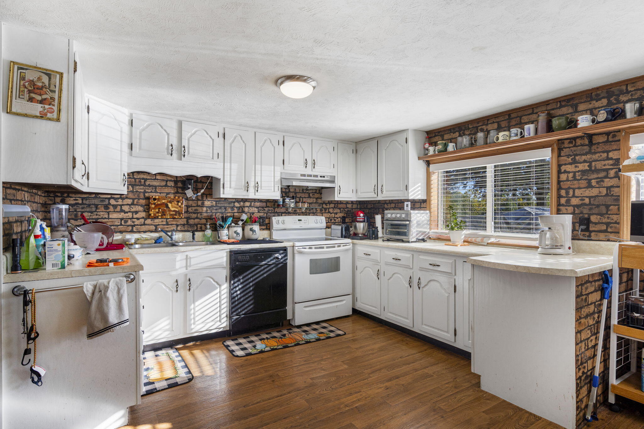 4616 State Highway 265 Property Photo 17