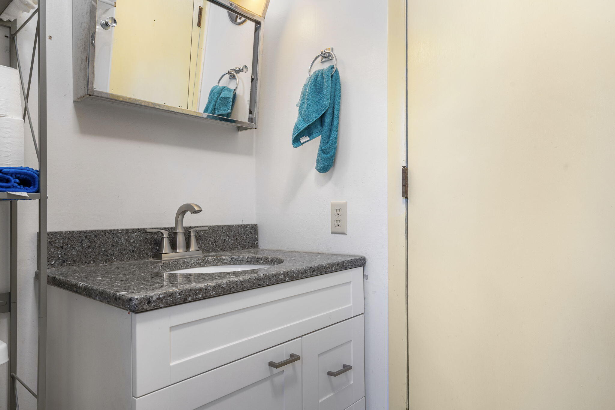 4616 State Highway 265 Property Photo 29