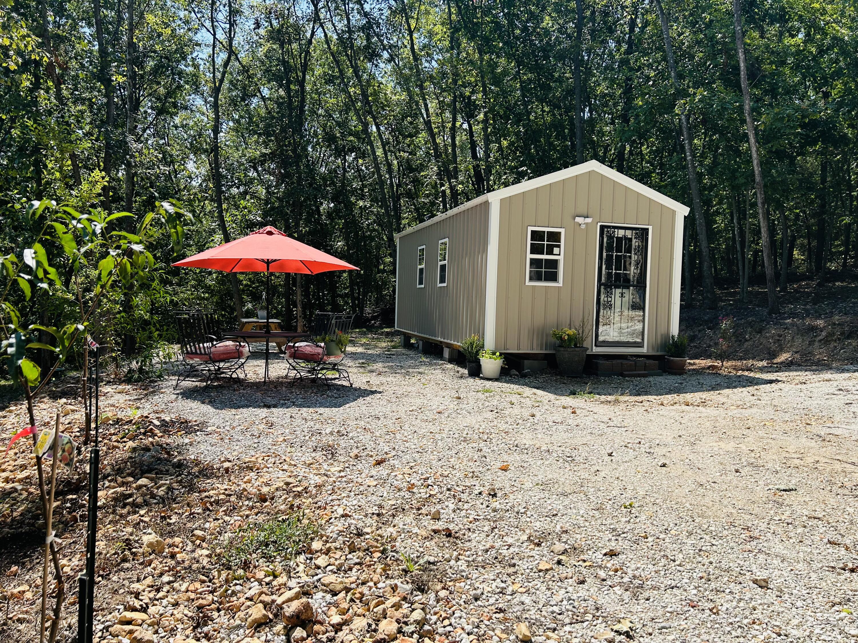 19760 Farm Road 1042