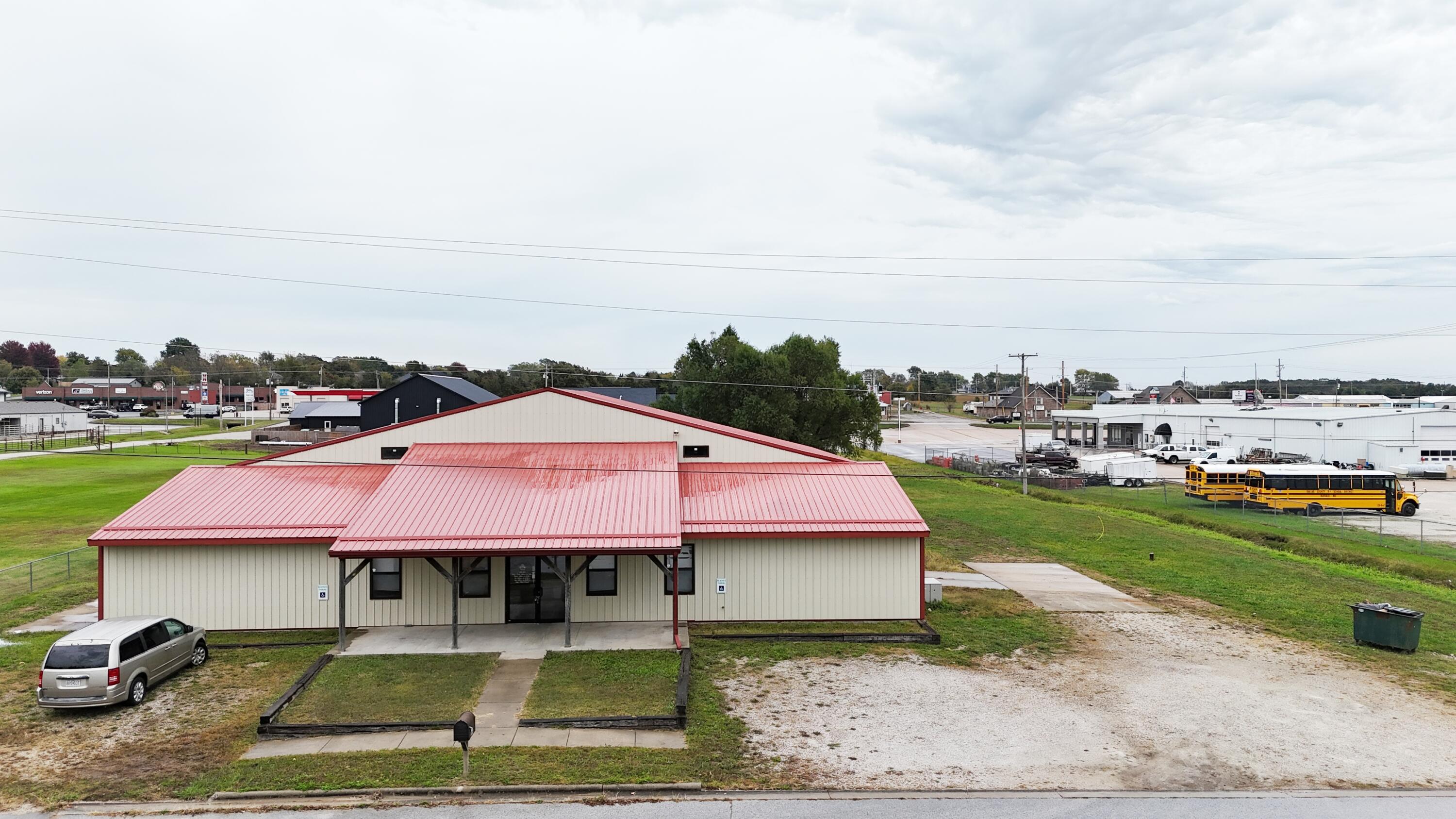 1306 Azalea Street Property Photo 5