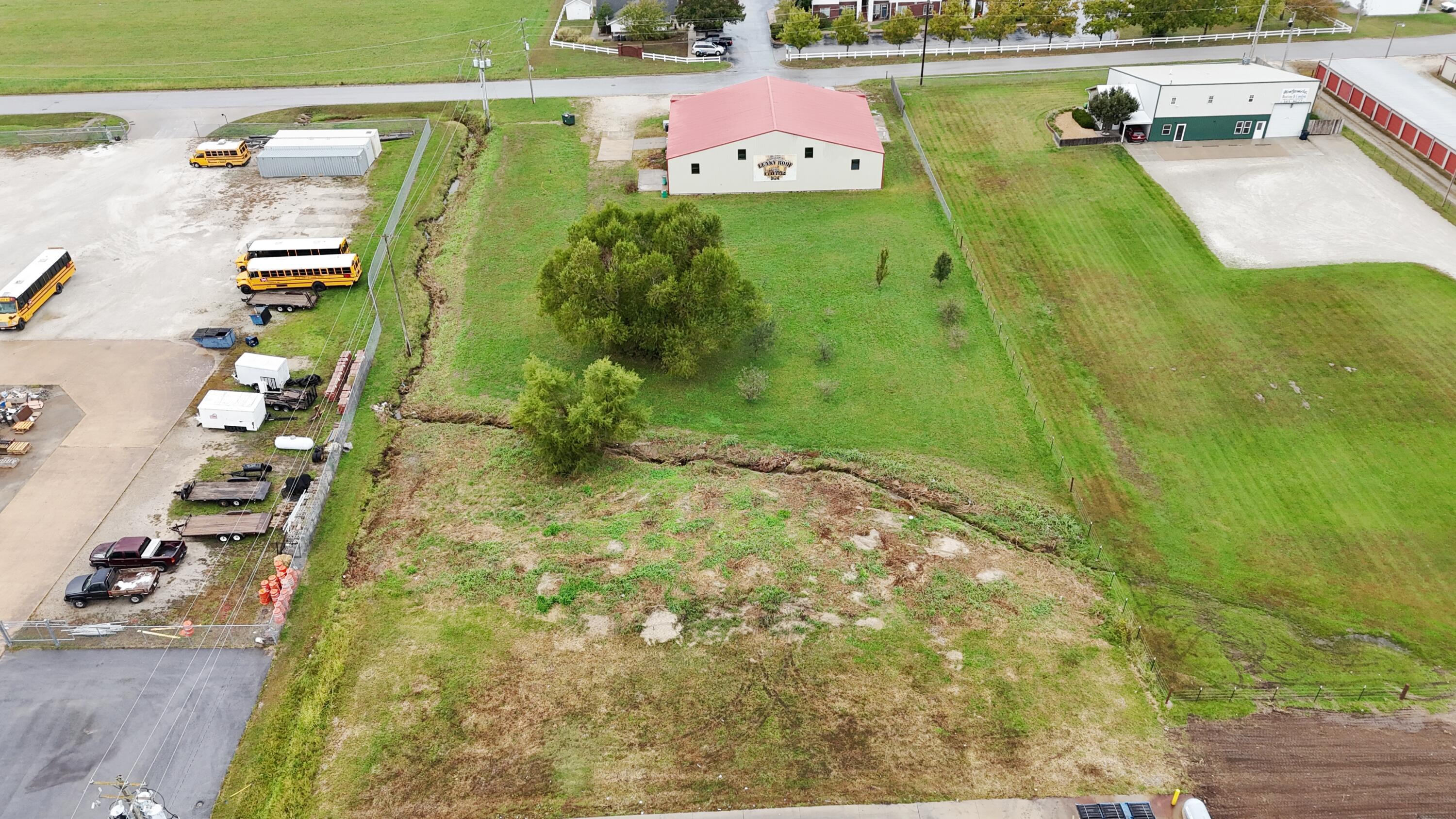 1306 Azalea Street Property Photo 8