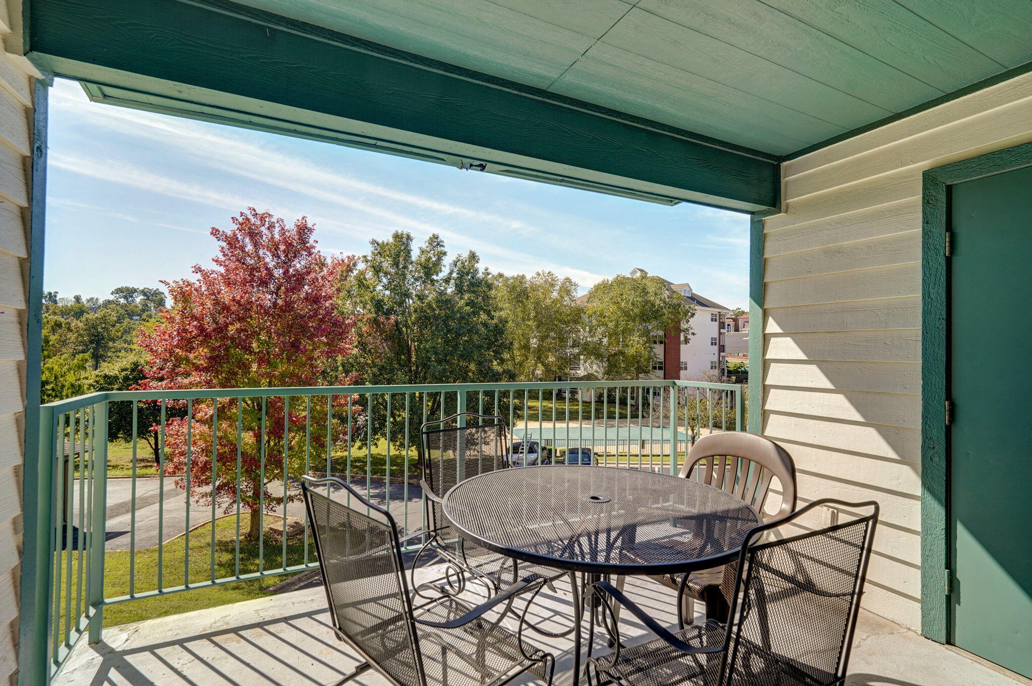 2700 Green Mountain Drive Property Photo 20