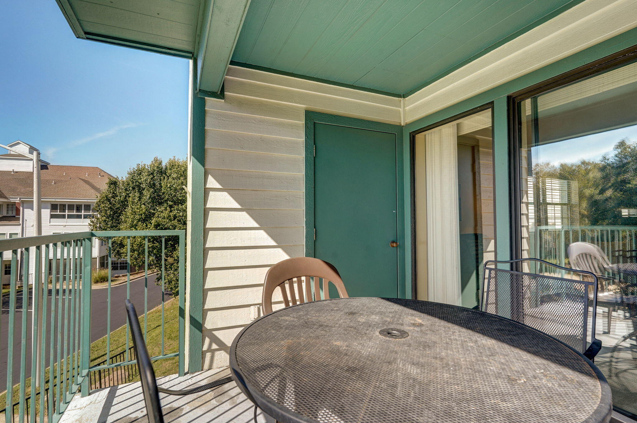 2700 Green Mountain Drive Property Photo 22