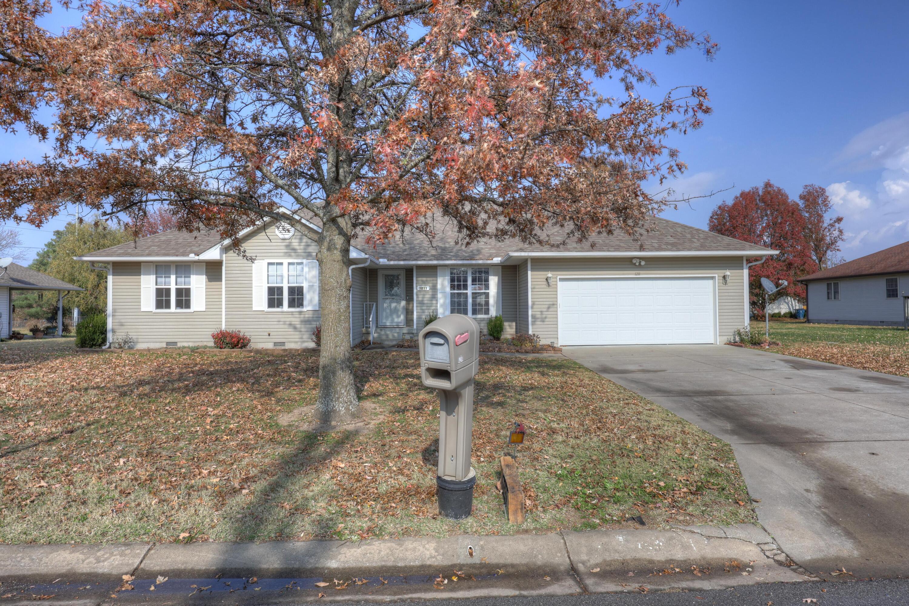 1211 East Airport Drive Property Photo 2