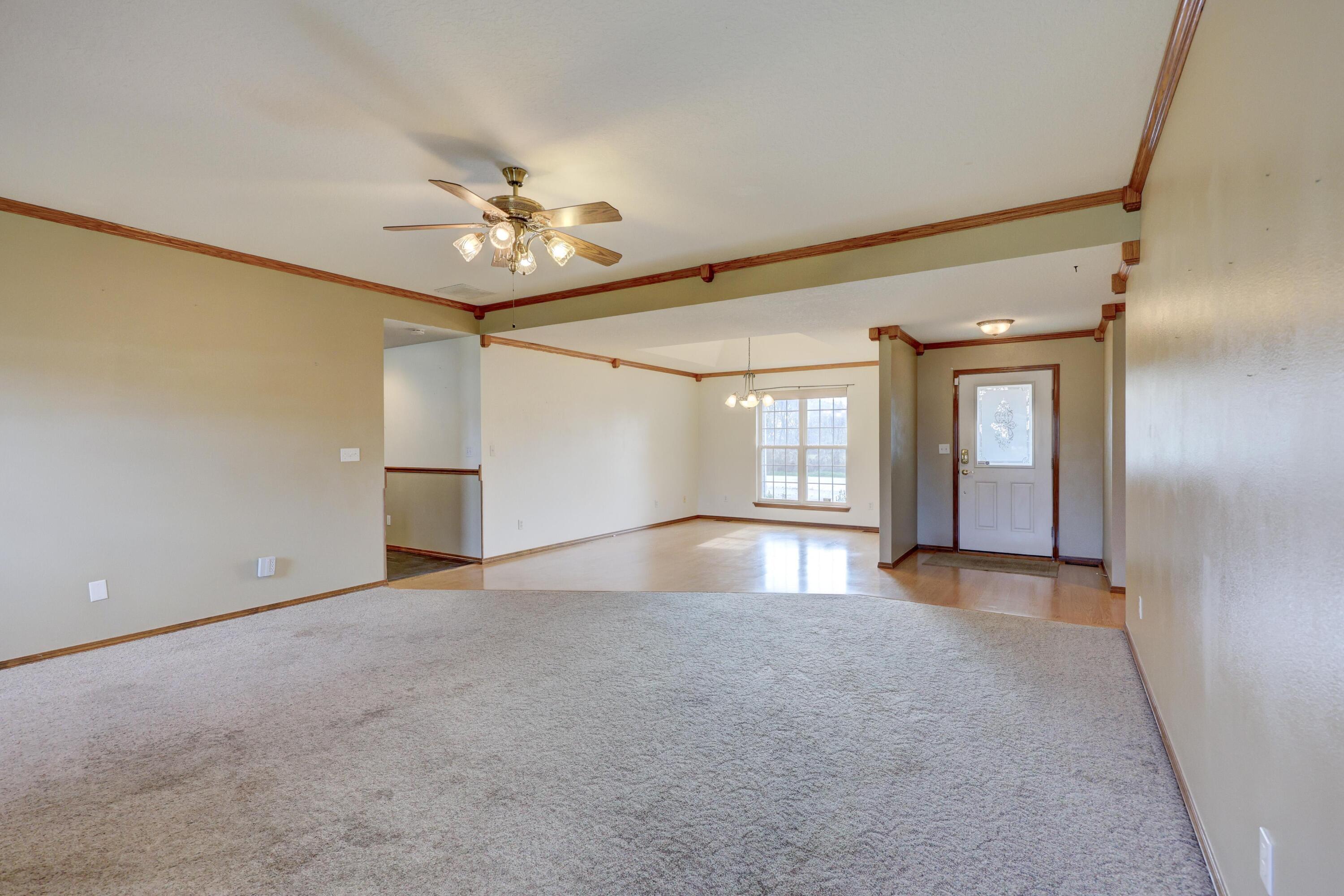 1211 East Airport Drive Property Photo 9