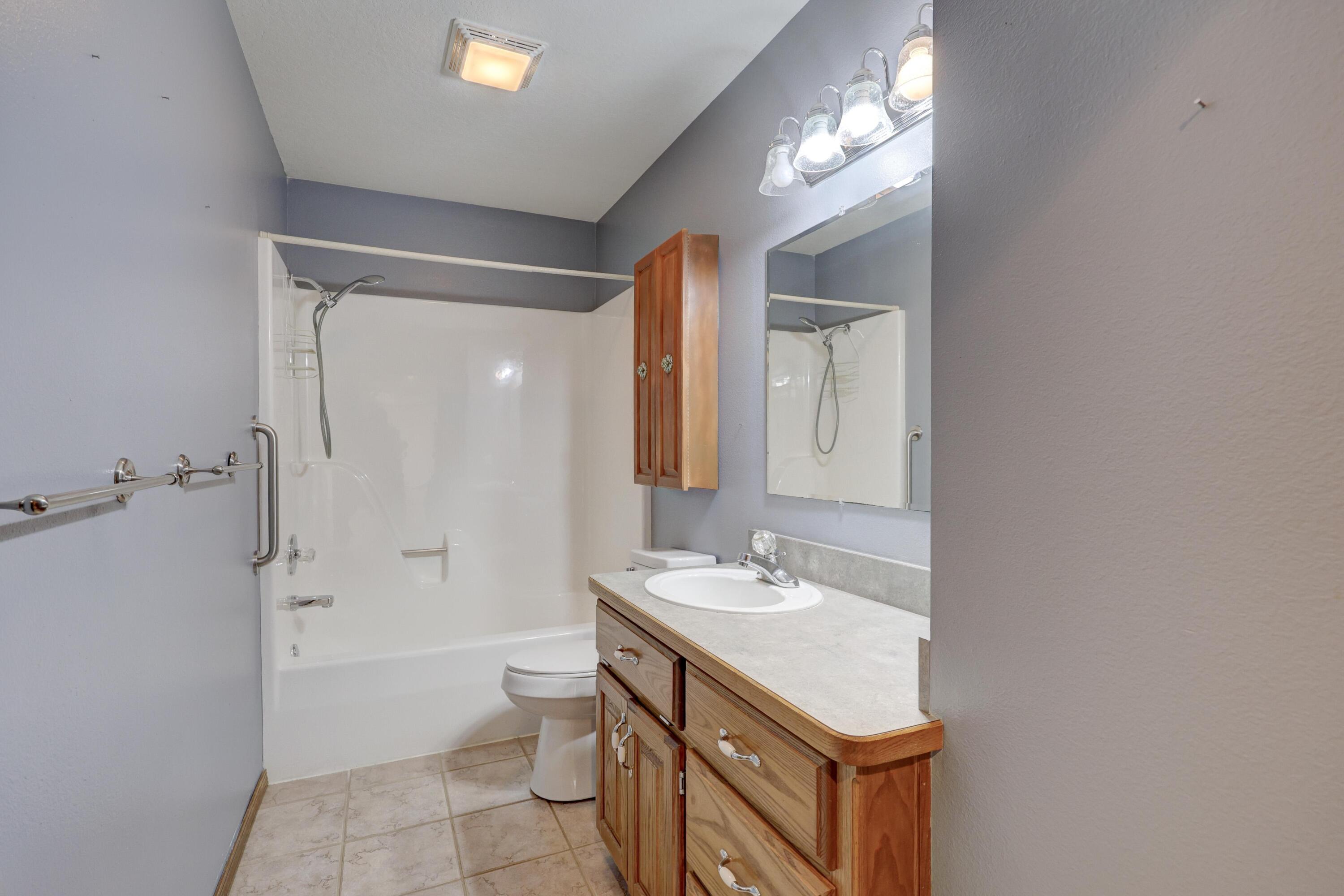 1211 East Airport Drive Property Photo 19