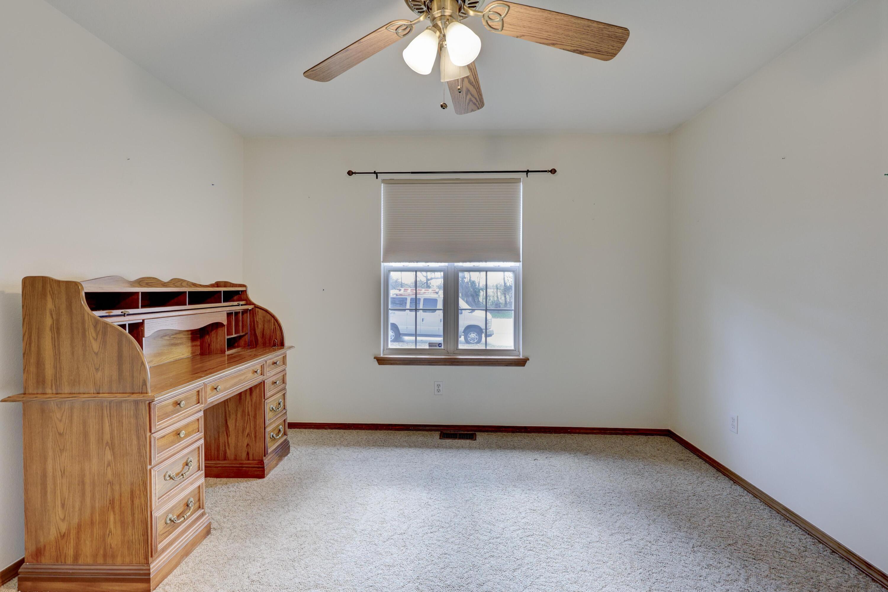 1211 East Airport Drive Property Photo 20