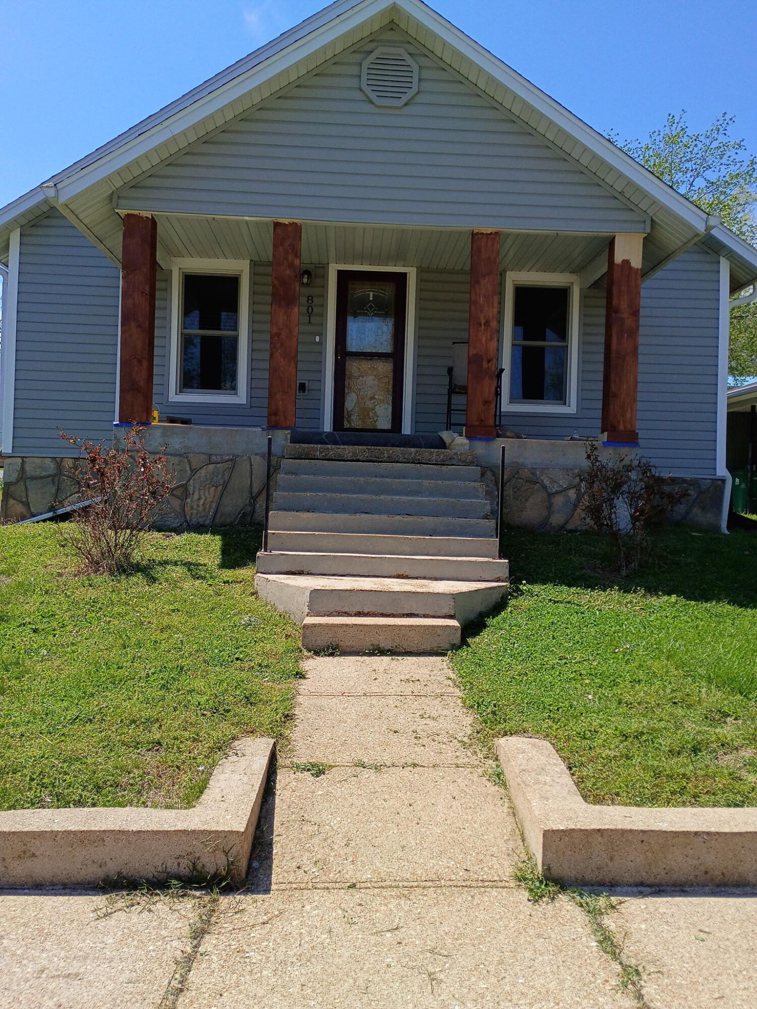 801 Patton Avenue Property Photo 1