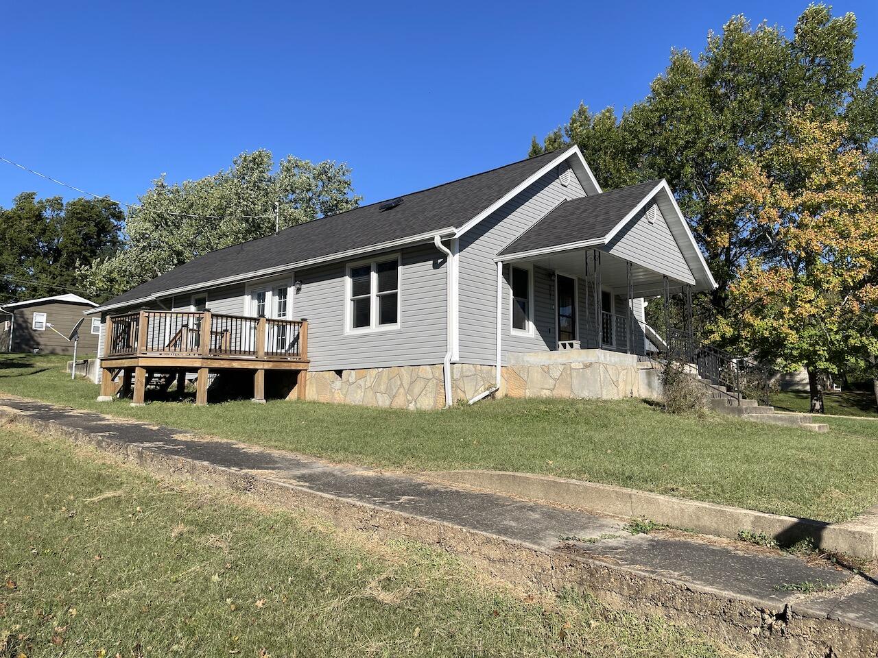 801 Patton Avenue Property Photo 4