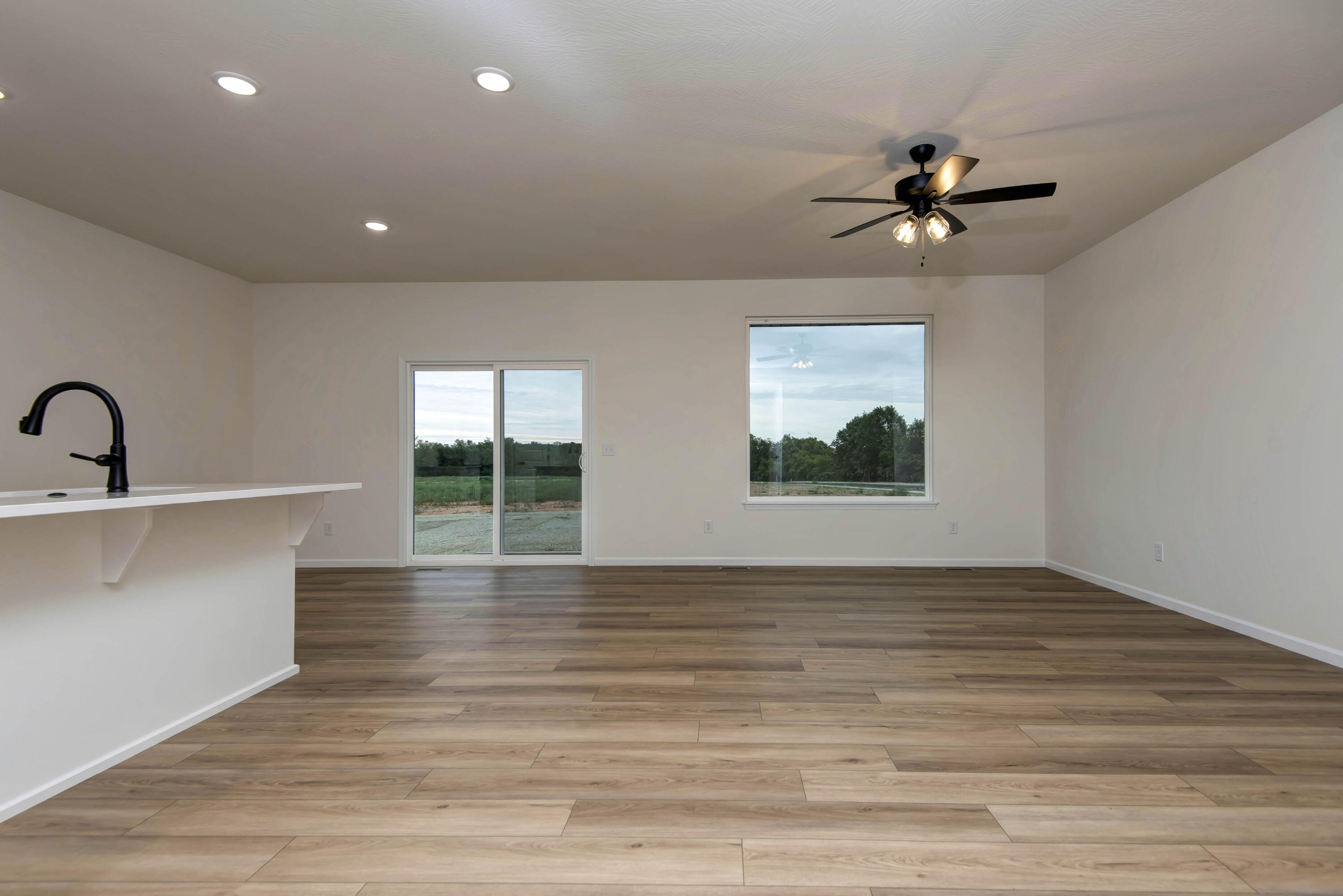 526 North Bryan Avenue Property Photo 7