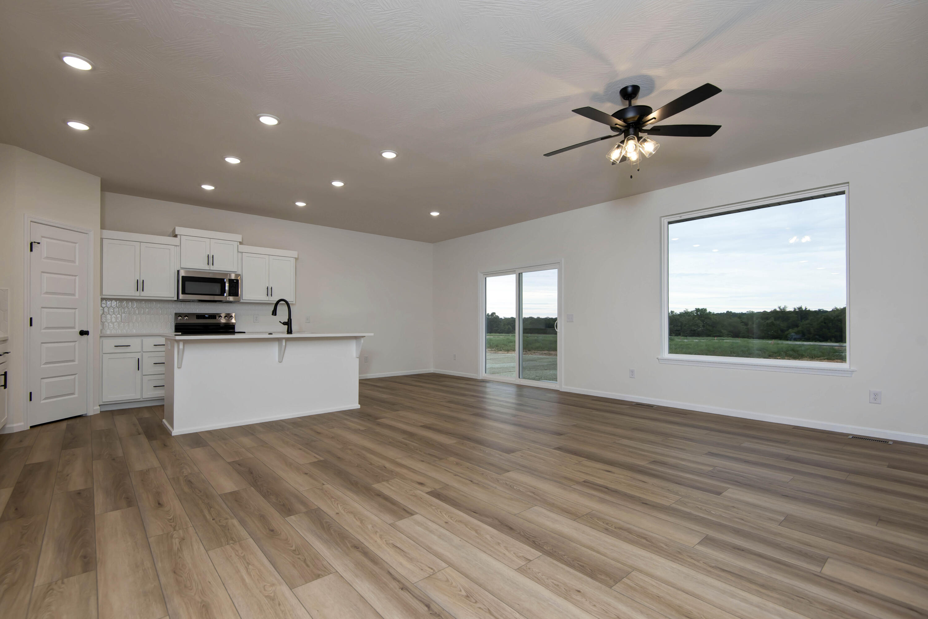 526 North Bryan Avenue Property Photo 8