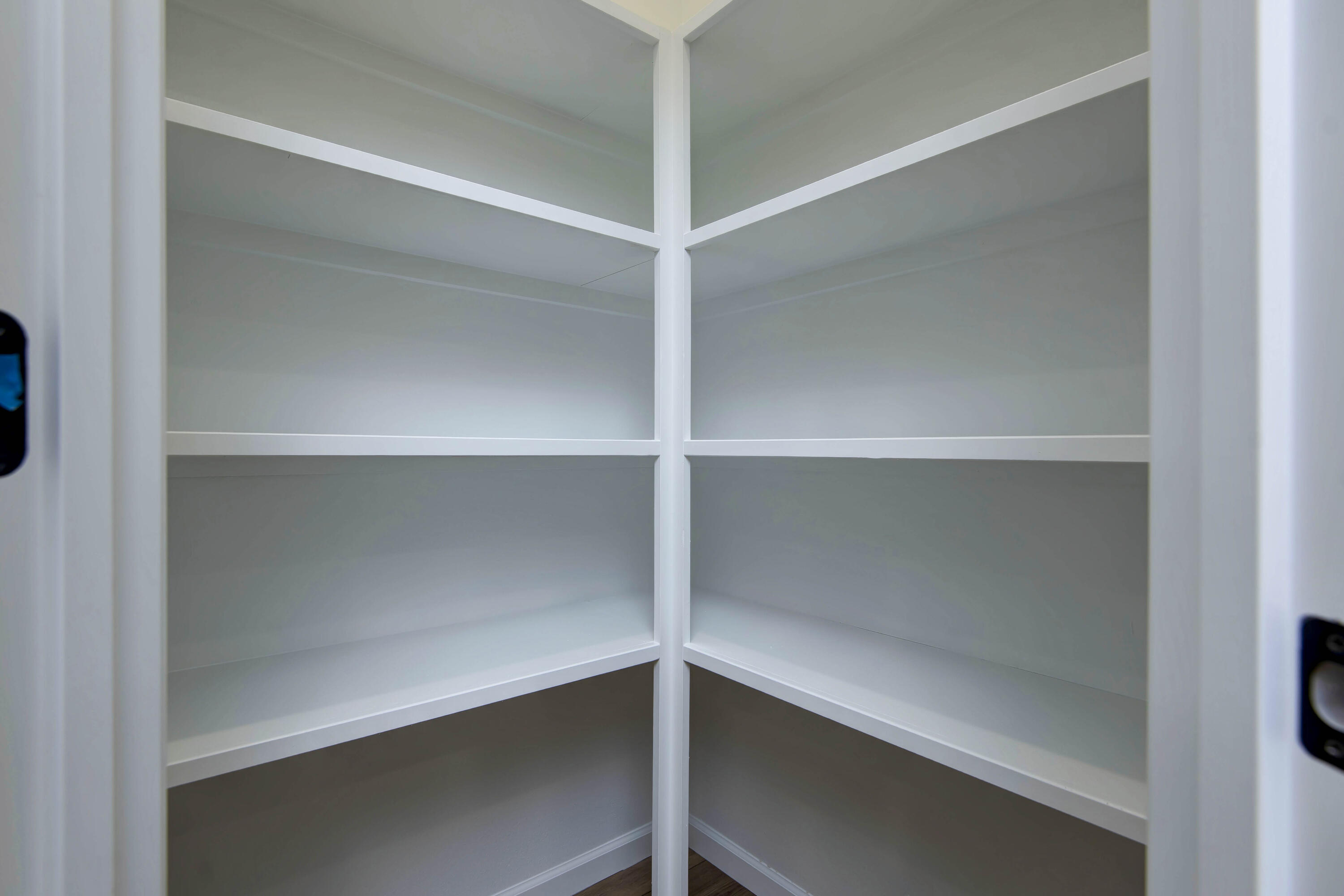 526 North Bryan Avenue Property Photo 15