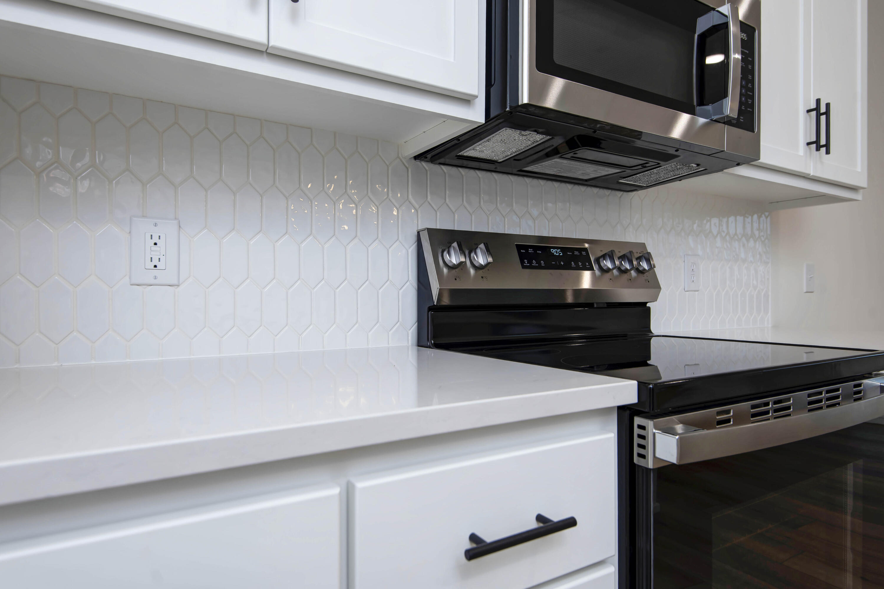 526 North Bryan Avenue Property Photo 17