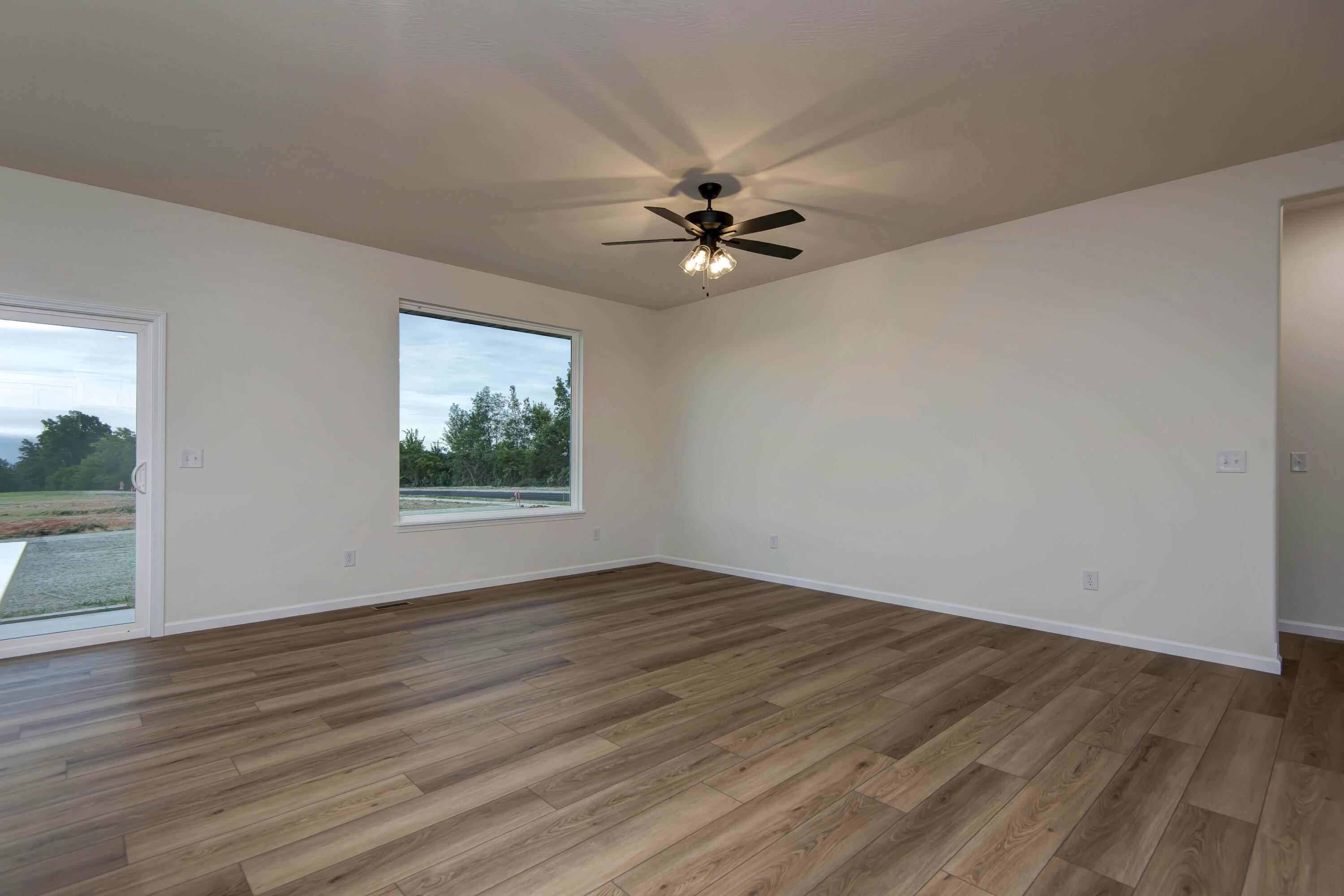 526 North Bryan Avenue Property Photo 19