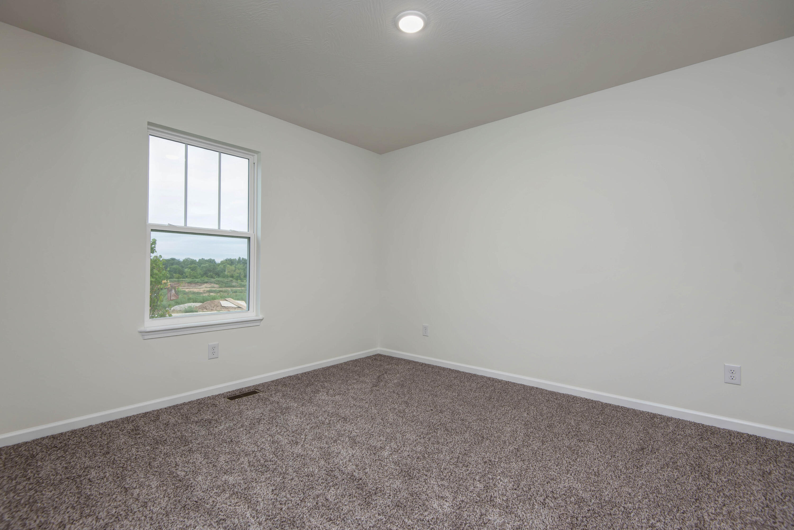 526 North Bryan Avenue Property Photo 21