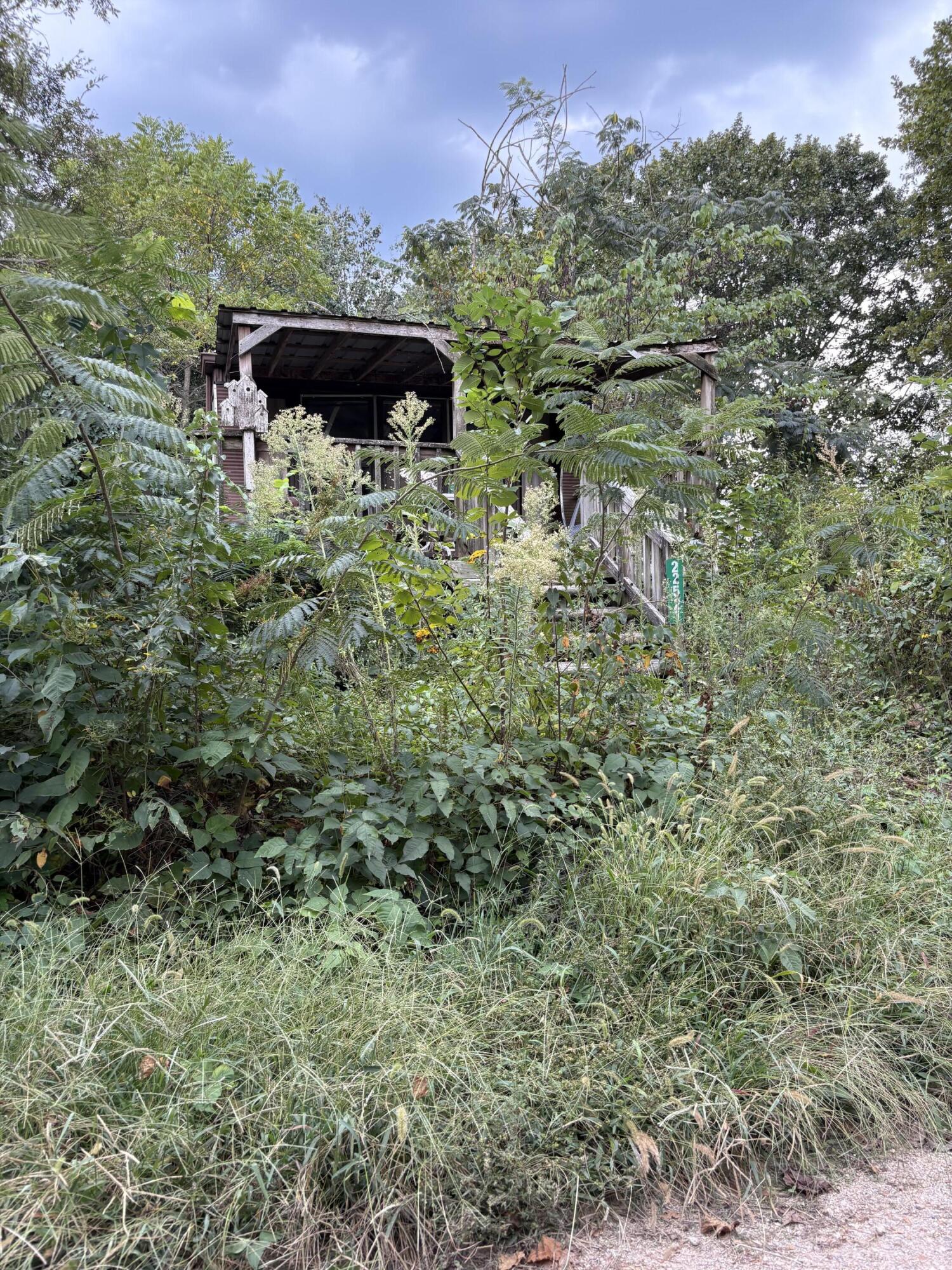 22521 Bend Lane Property Photo 2