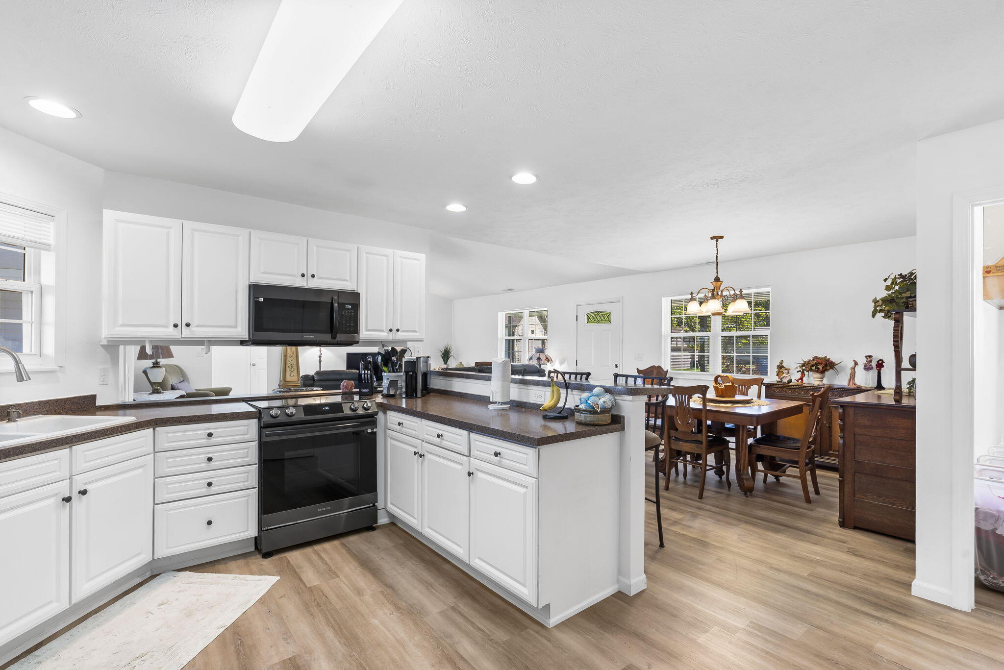 100 Micahs Xing Property Photo 14