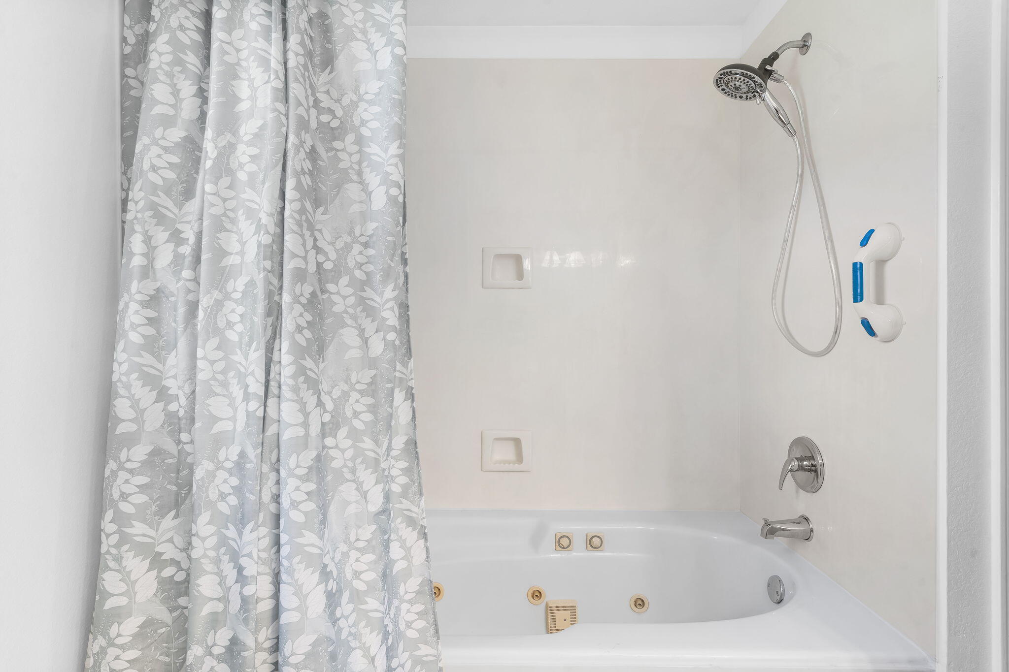 100 Micahs Xing Property Photo 19