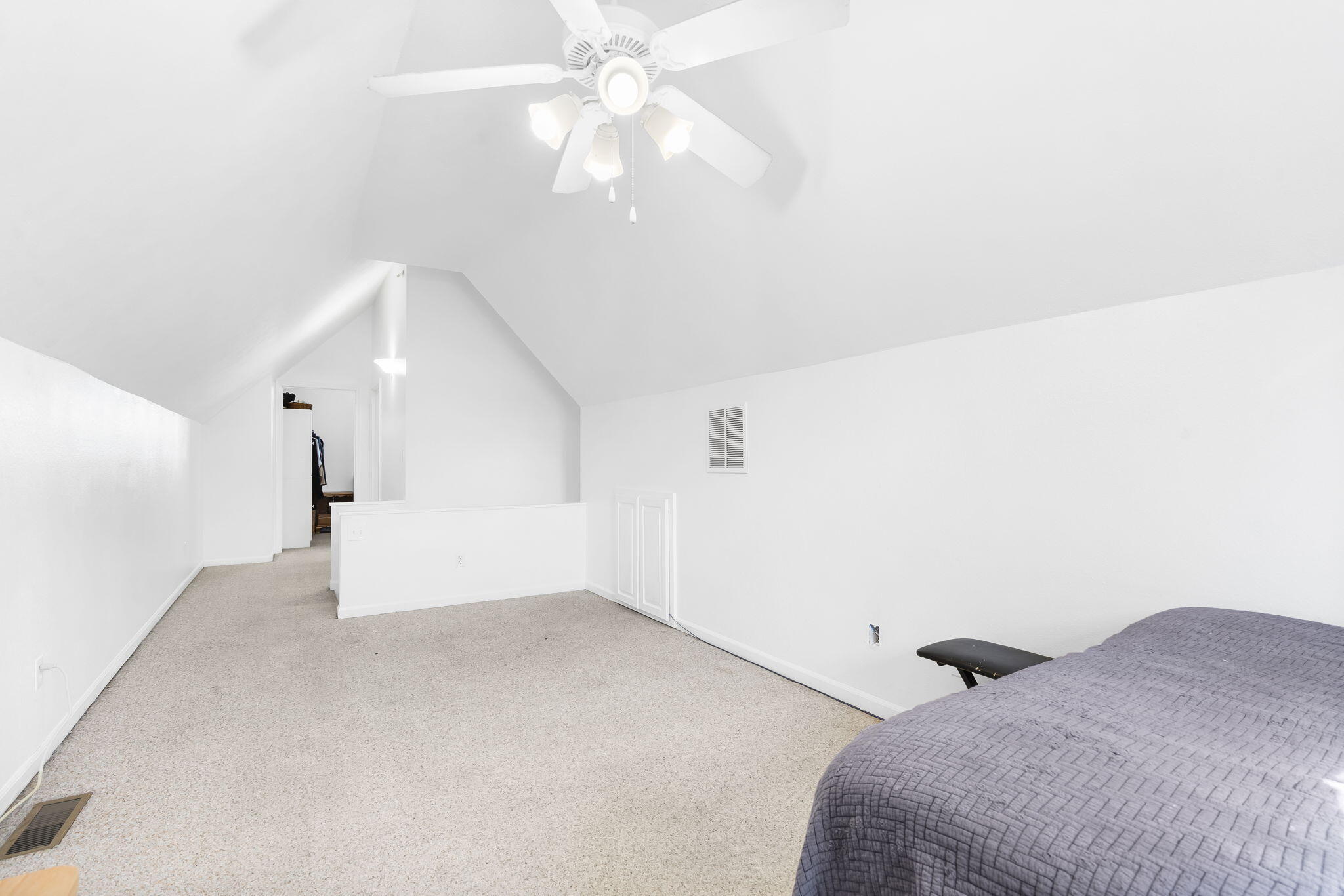 100 Micahs Xing Property Photo 26