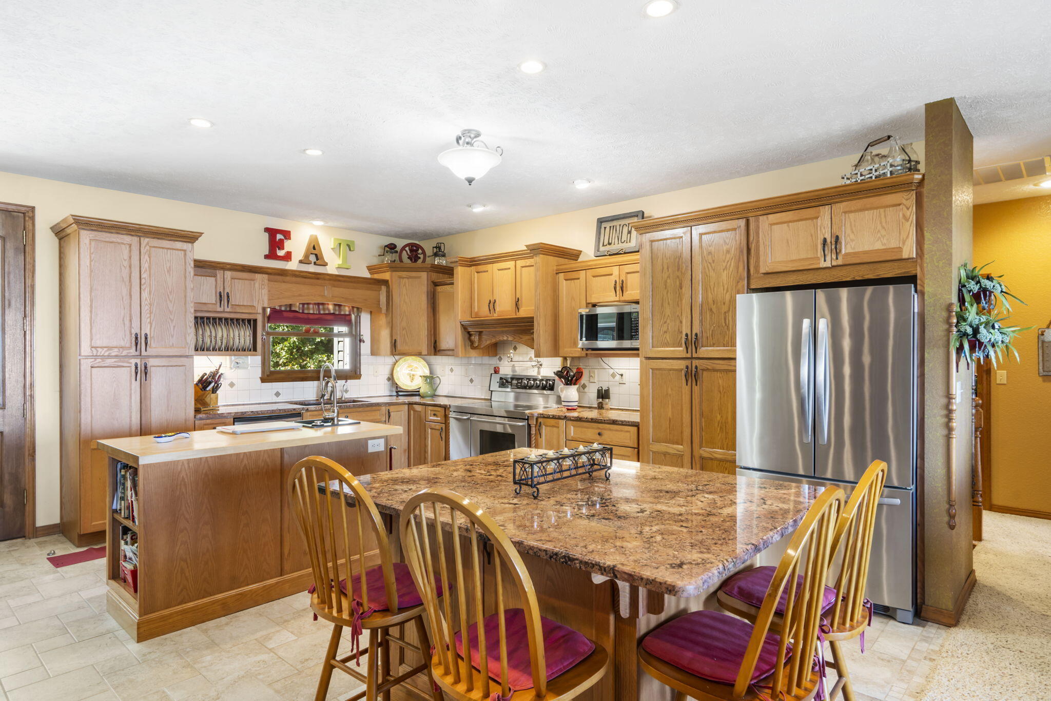 1079 Cambridge Drive Property Photo 10