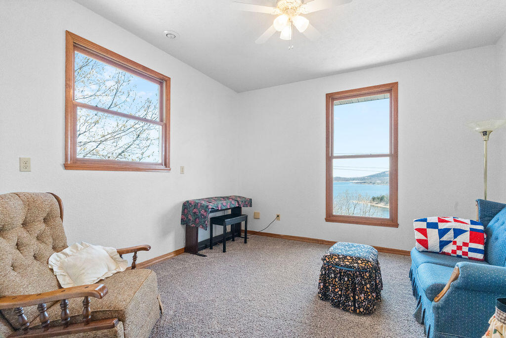 1079 Cambridge Drive Property Photo 34