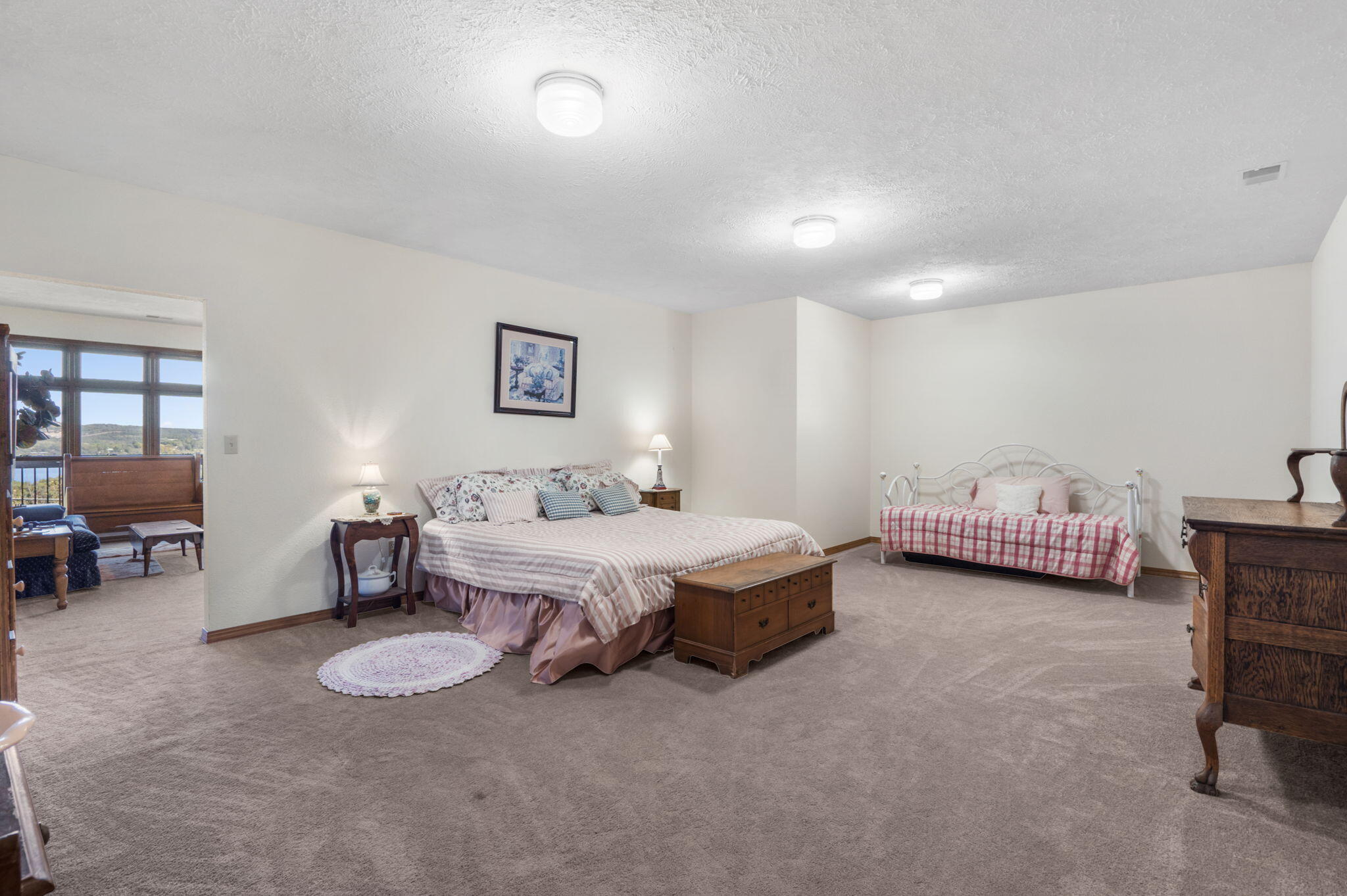 1079 Cambridge Drive Property Photo 35